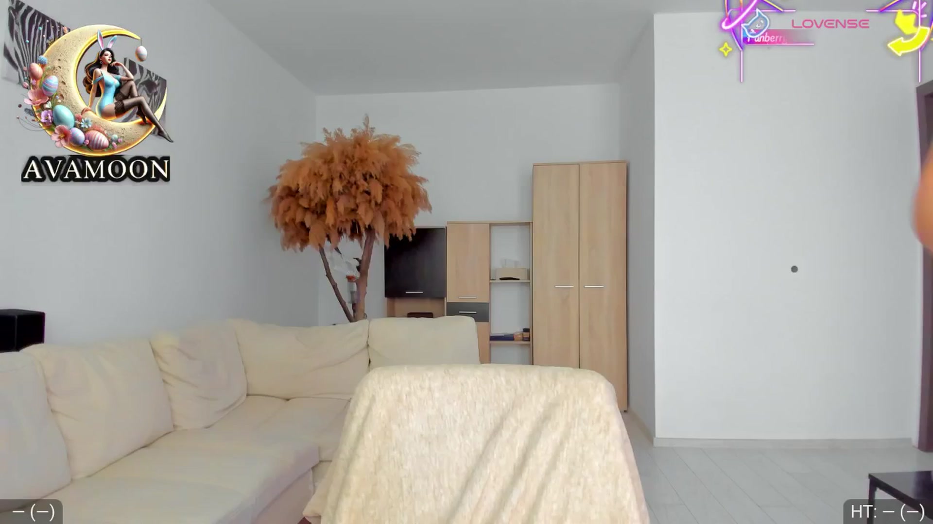 Gallery image thumbnail from AvaMoonlight's myfreecams stream on, 04/14/2025, 16:01 image 4 of 20