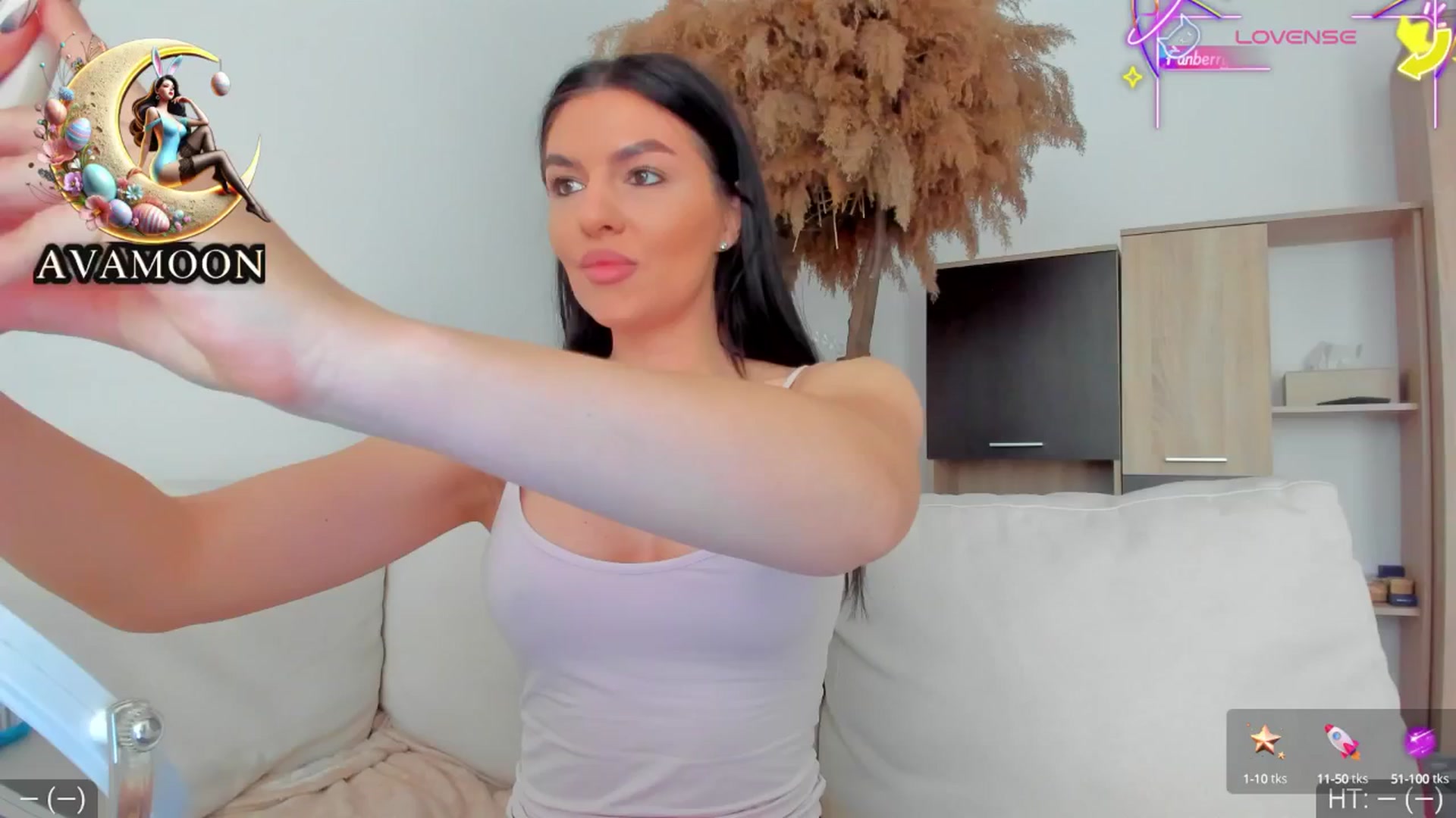 Gallery image thumbnail from AvaMoonlight's myfreecams stream on, 04/18/2025, 16:01 image 6 of 20