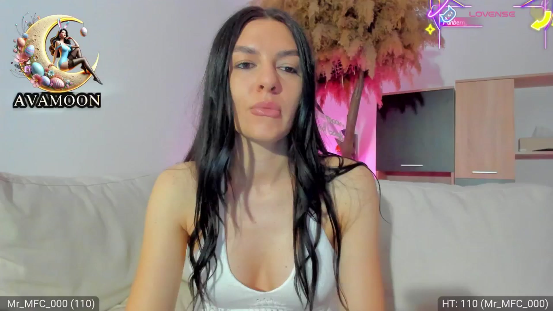 Gallery image thumbnail from AvaMoonlight's myfreecams stream on, 04/20/2025, 24:03 image 10 of 20