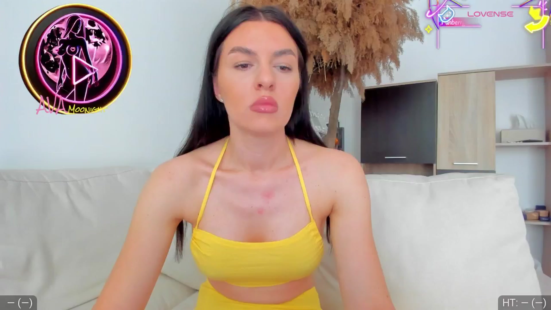 Gallery image thumbnail from AvaMoonlight's myfreecams stream on, 04/23/2025, 16:10 image 2 of 20