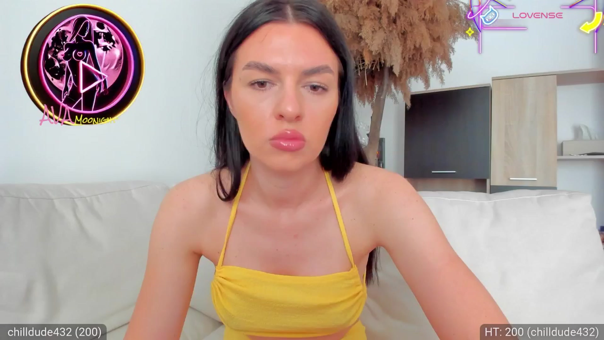 Gallery image thumbnail from AvaMoonlight's myfreecams stream on, 04/23/2025, 16:10 image 14 of 20