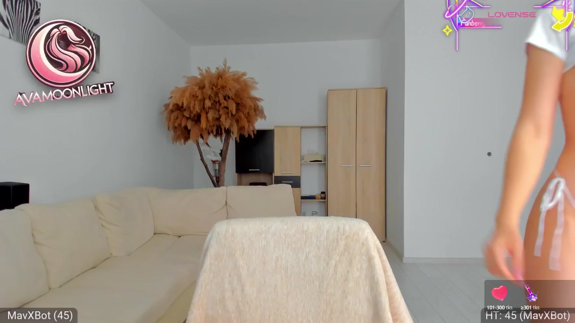 Gallery image thumbnail from AvaMoonlight's myfreecams stream on, 04/24/2025, 16:03 image 6 of 20