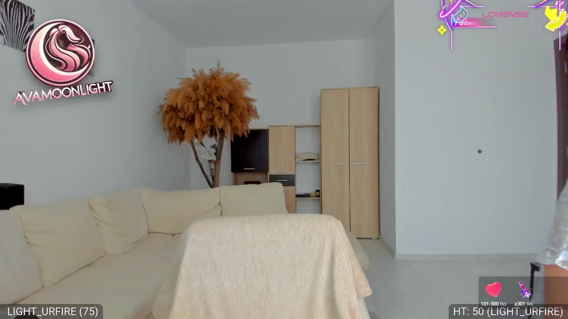Gallery image thumbnail from AvaMoonlight's myfreecams stream on, 04/25/2025, 15:04 image 14 of 20