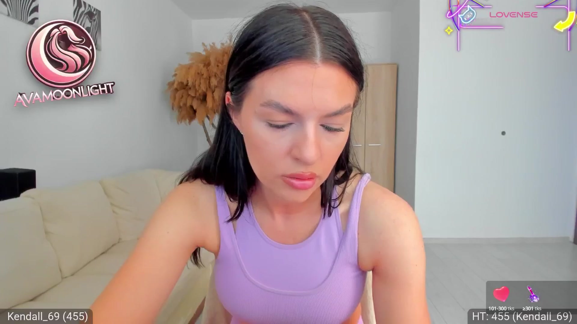 Gallery image thumbnail from AvaMoonlight's myfreecams stream on, 05/02/2025, 16:09 image 10 of 20