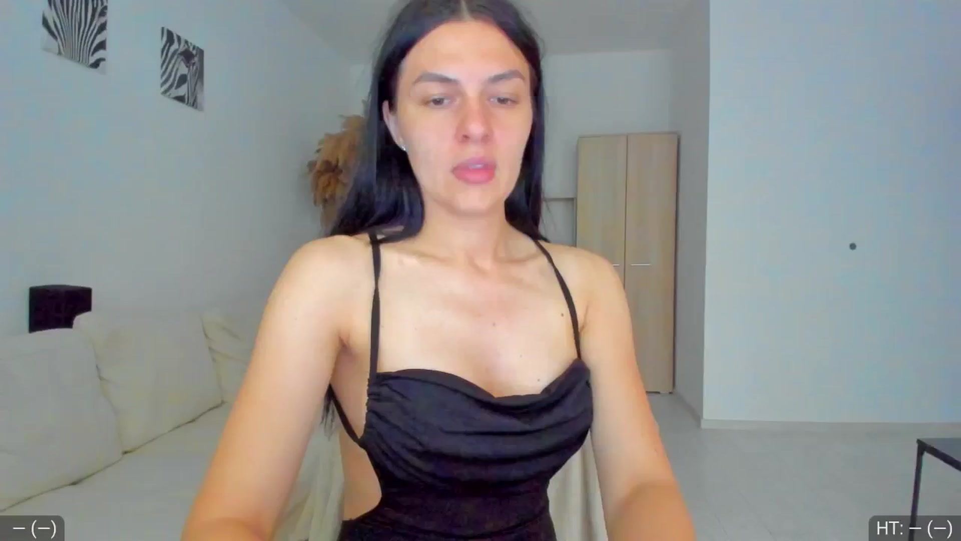 Gallery image thumbnail from AvaMoonlight's myfreecams stream on, 05/06/2025, 16:03 image 2 of 20