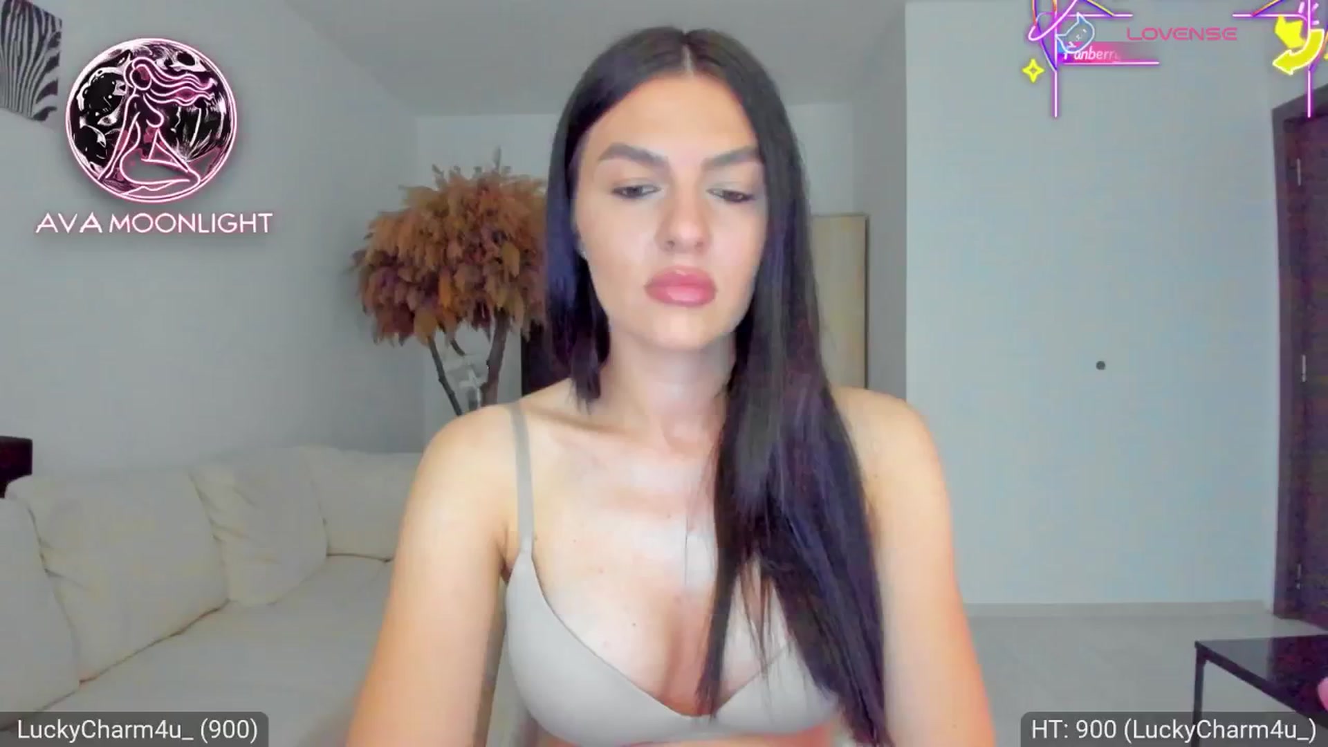 Gallery image thumbnail from AvaMoonlight's myfreecams stream on, 05/07/2025, 16:10 image 7 of 20
