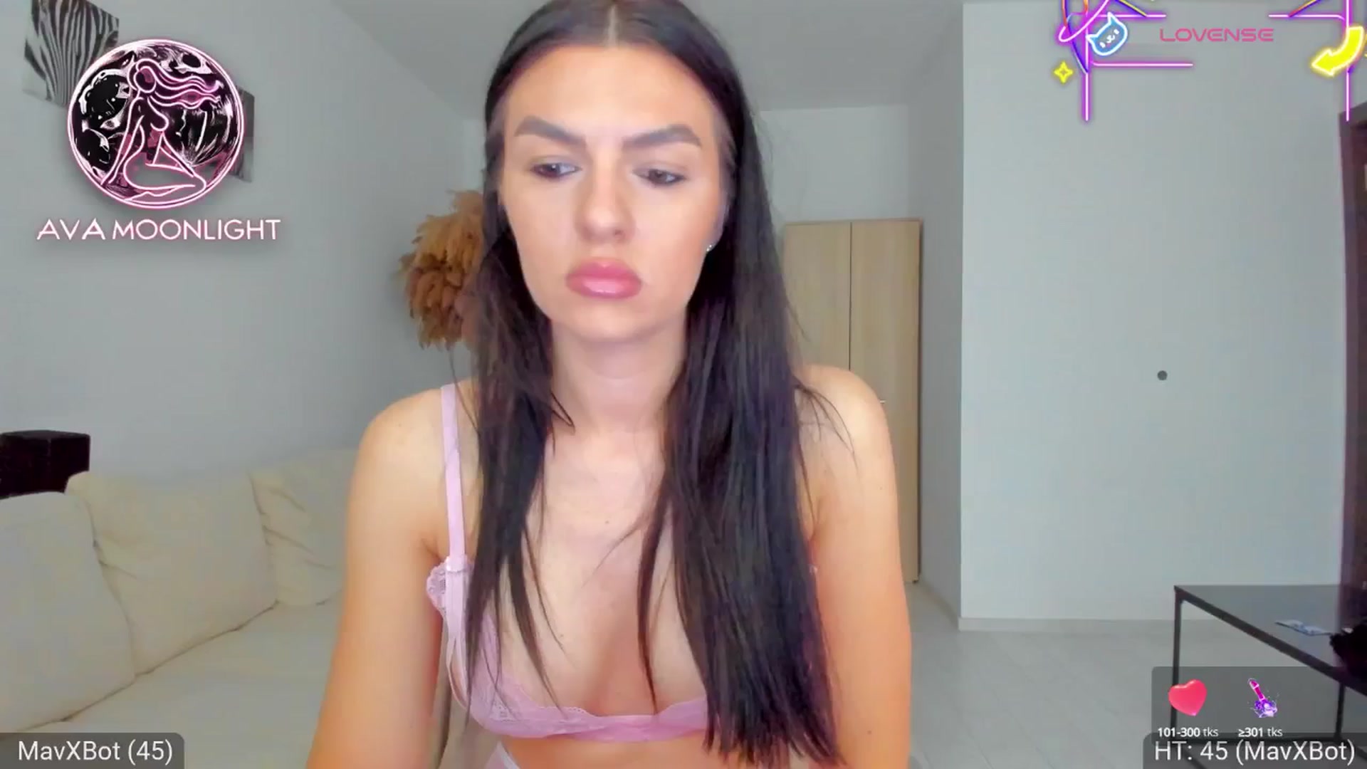 Gallery image thumbnail from AvaMoonlight's myfreecams stream on, 05/09/2025, 16:12 image 10 of 20
