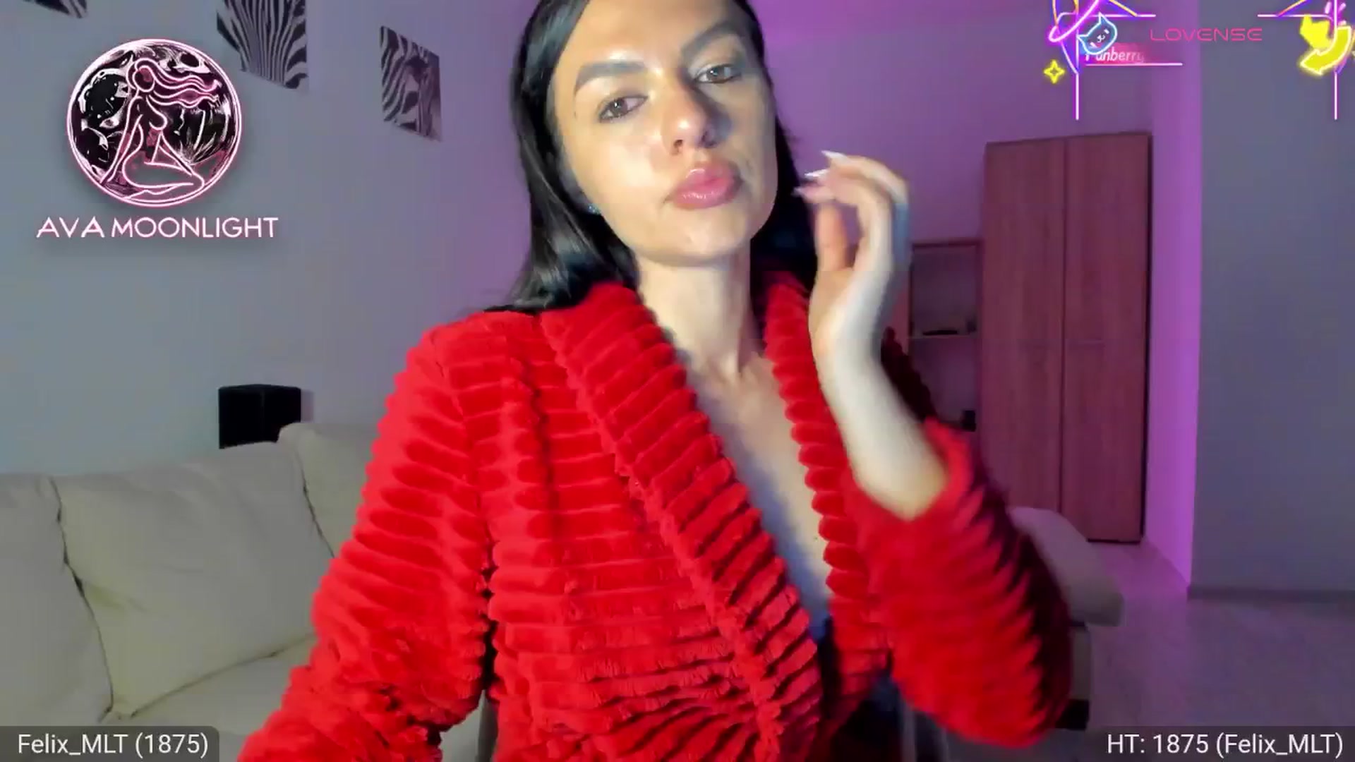 Gallery image thumbnail from AvaMoonlight's myfreecams stream on, 05/10/2025, 24:15 image 16 of 20