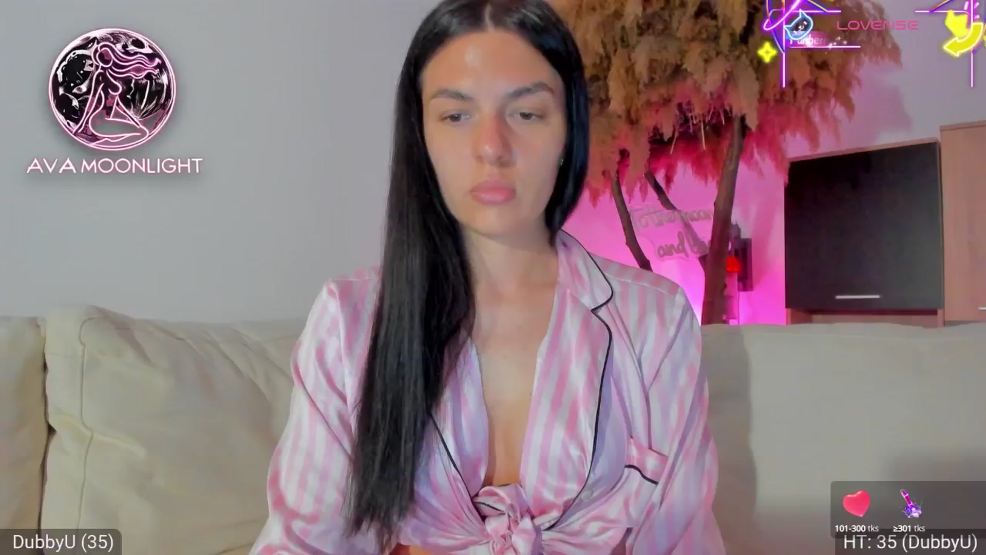 Gallery image thumbnail from AvaMoonlight's myfreecams stream on, 05/16/2025, 24:13 image 6 of 20