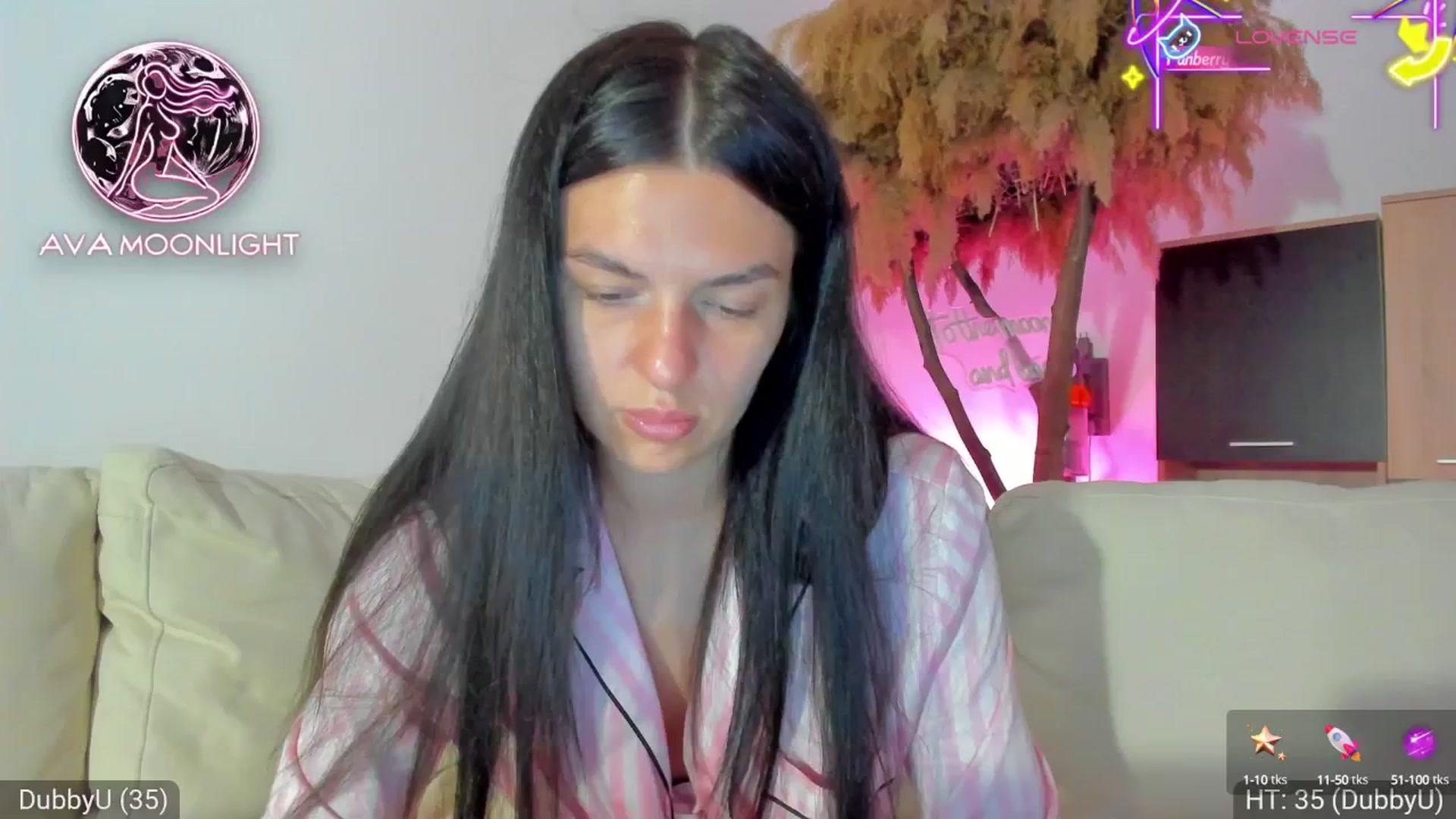 Gallery image thumbnail from AvaMoonlight's myfreecams stream on, 05/16/2025, 24:13 image 2 of 20