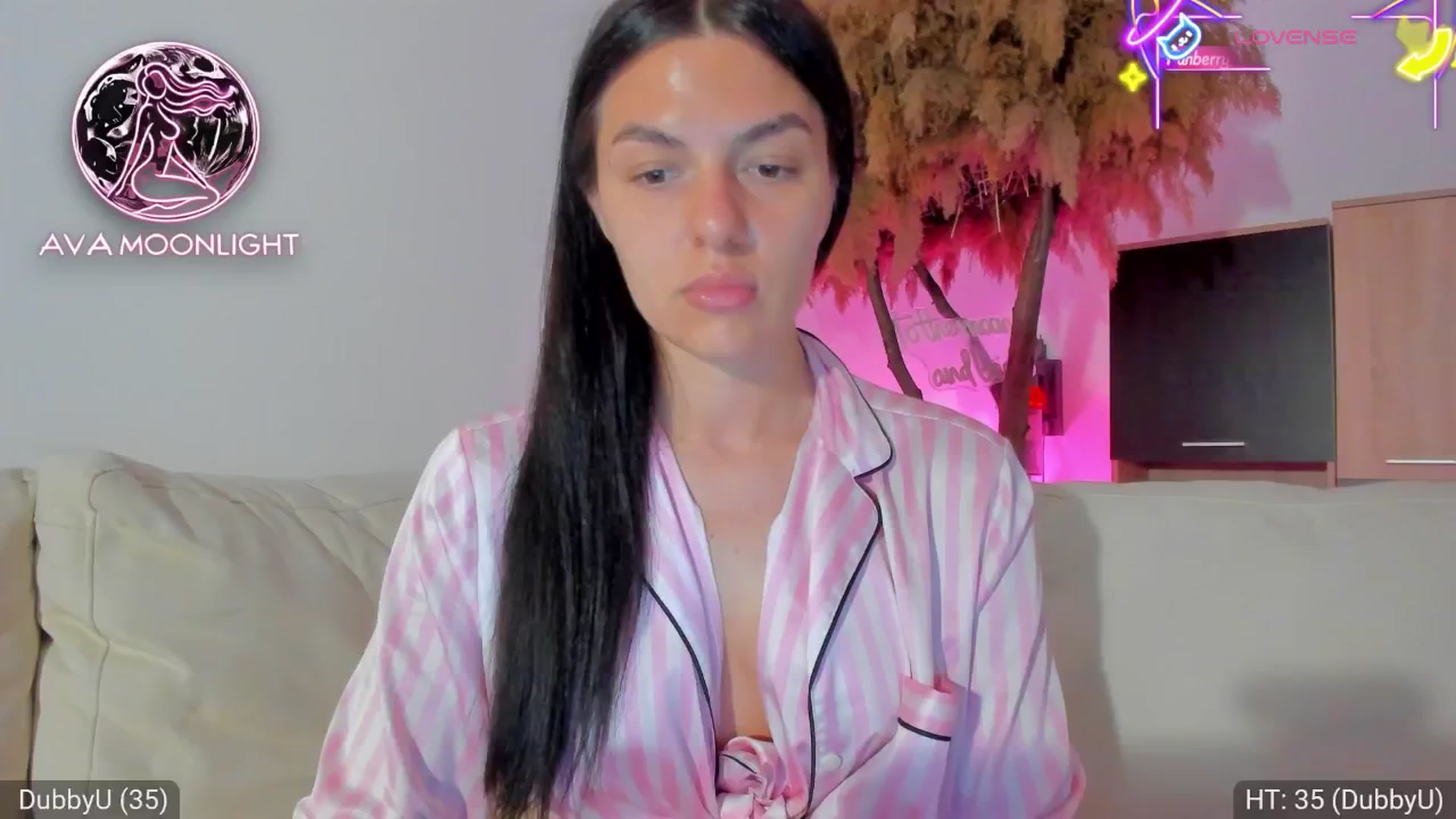 Gallery image thumbnail from AvaMoonlight's myfreecams stream on, 05/16/2025, 24:13 image 7 of 20