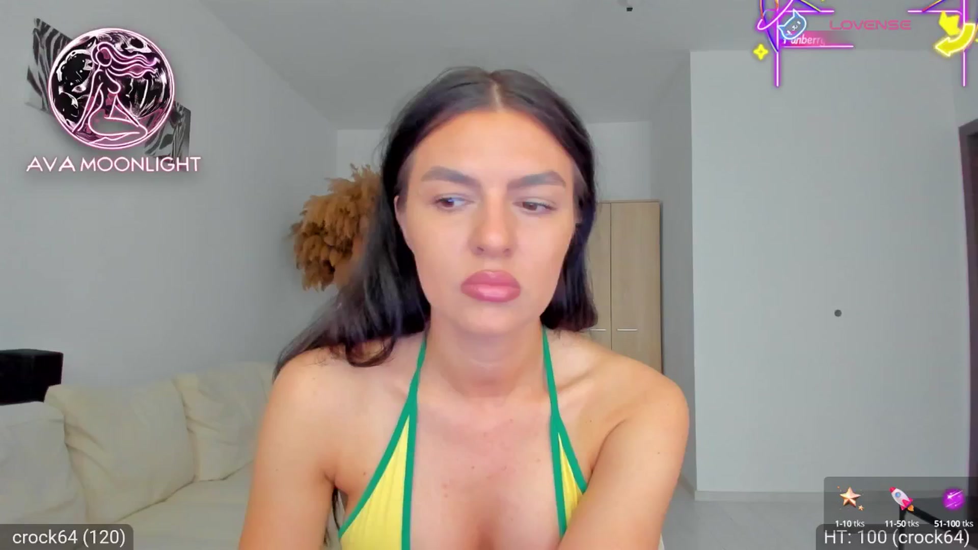 Gallery image thumbnail from AvaMoonlight's myfreecams stream on, 05/26/2025, 16:03 image 5 of 20
