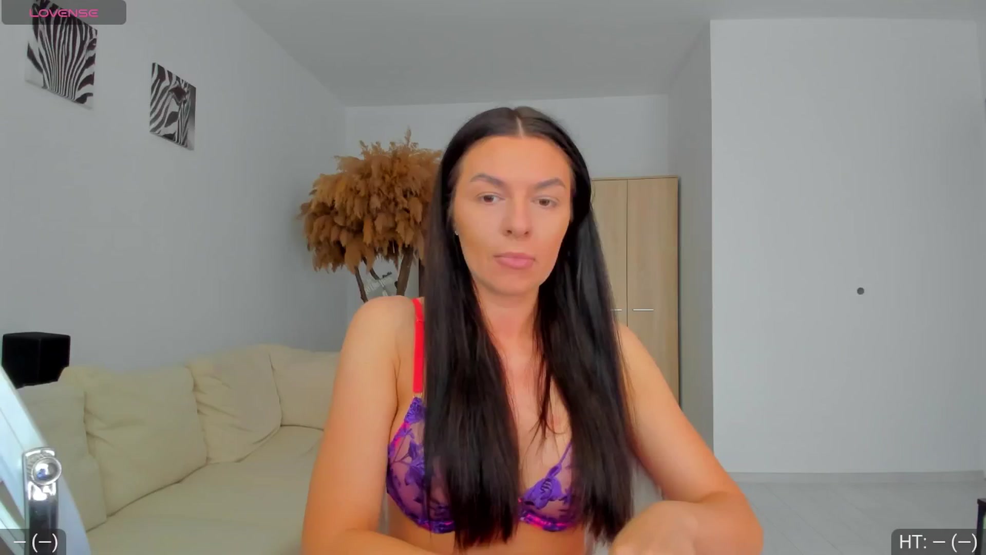 Gallery image thumbnail from AvaMoonlight's myfreecams stream on, 06/03/2025, 16:02 image 1 of 20