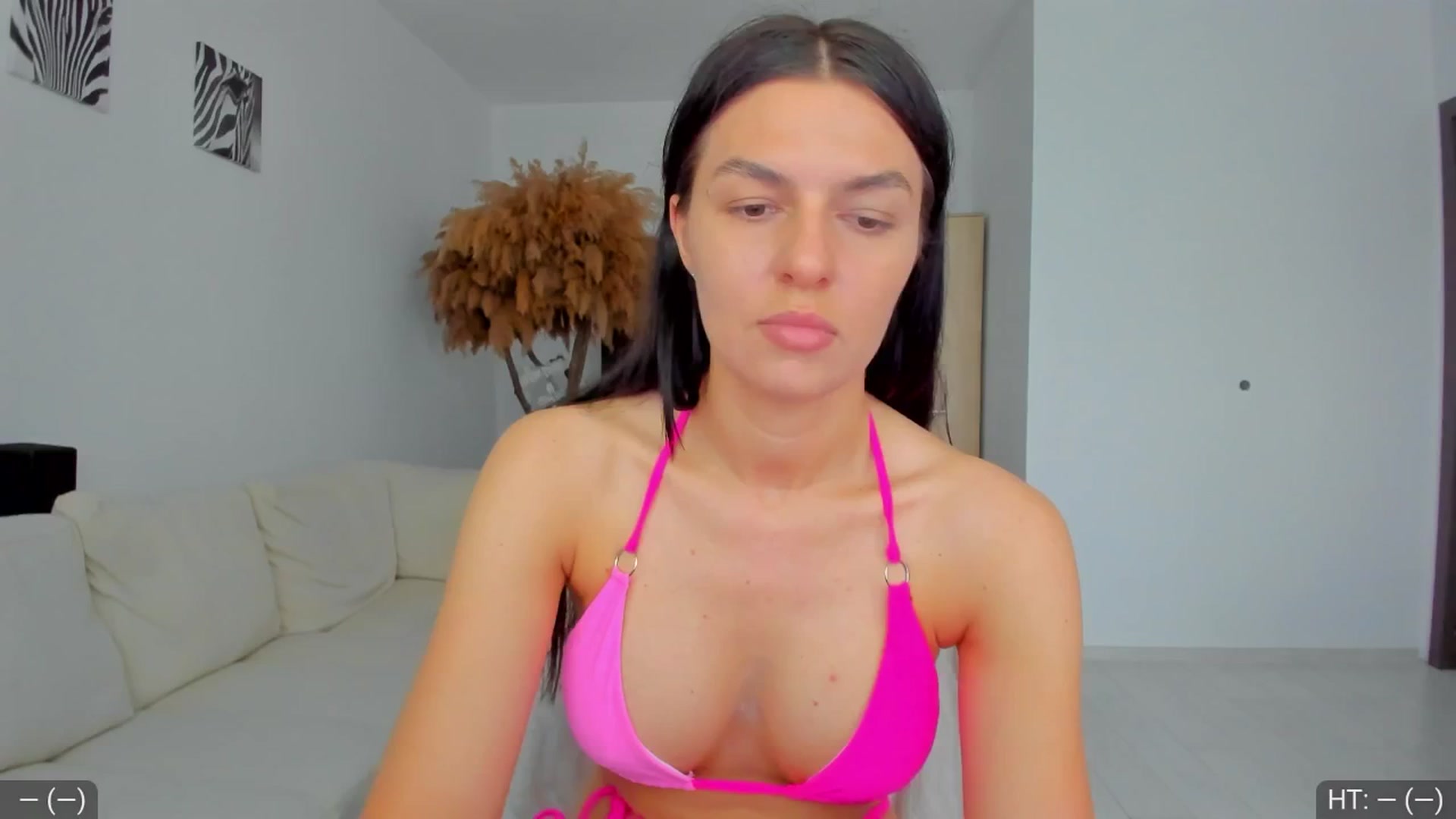 Gallery image thumbnail from AvaMoonlight's myfreecams stream on, 06/05/2025, 15:59 image 2 of 20