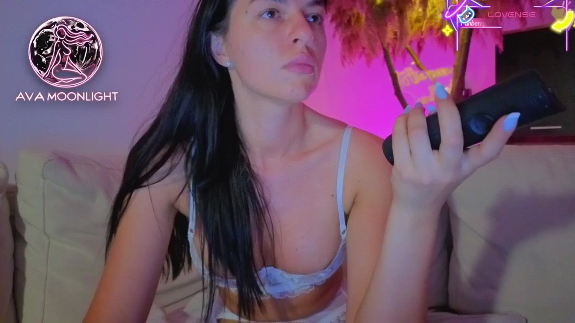 Gallery image thumbnail from AvaMoonlight's myfreecams stream on, 06/08/2025, 23:41 image 12 of 20