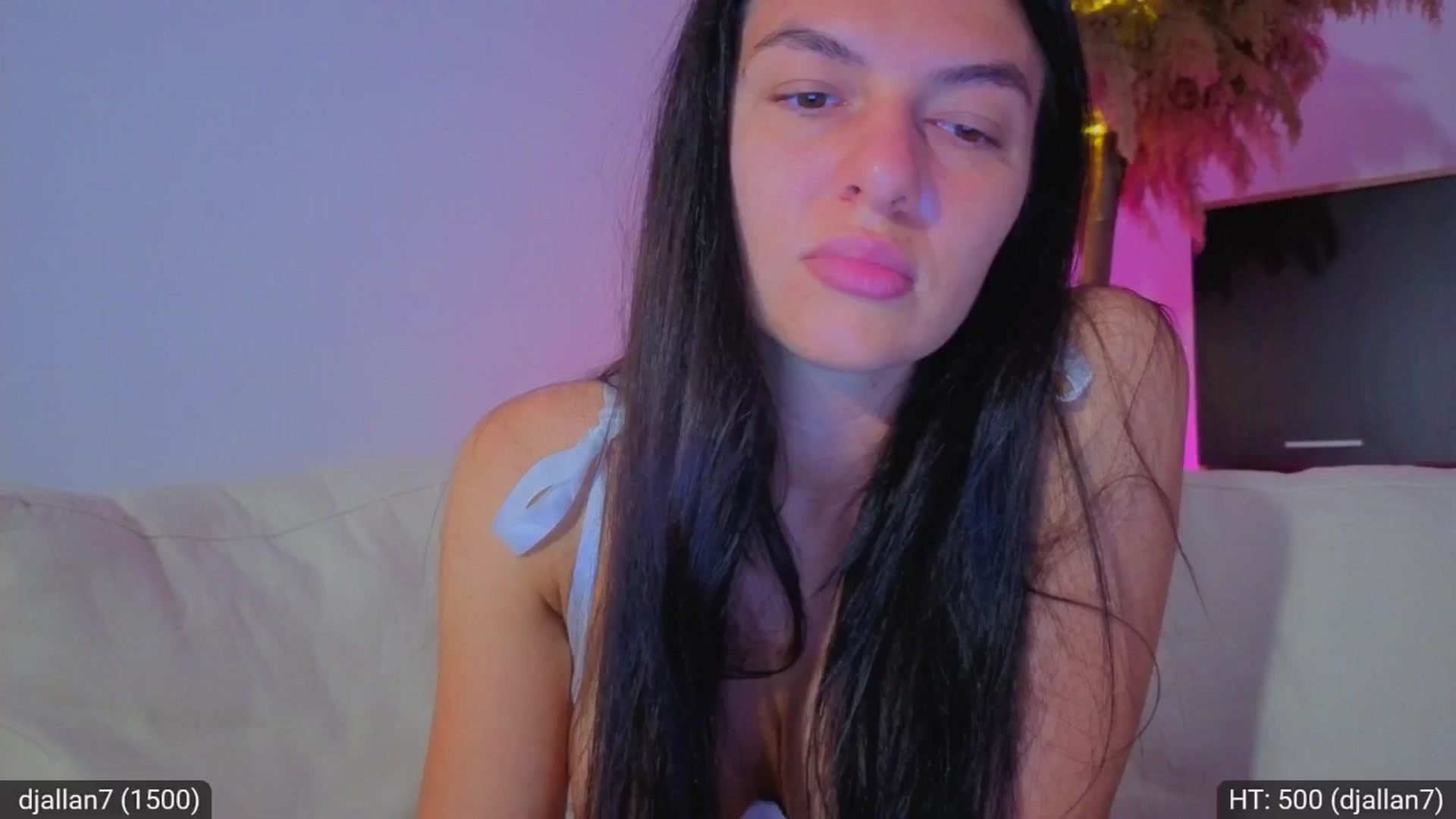 Gallery image thumbnail from AvaMoonlight's myfreecams stream on, 06/18/2025, 23:32 image 18 of 20