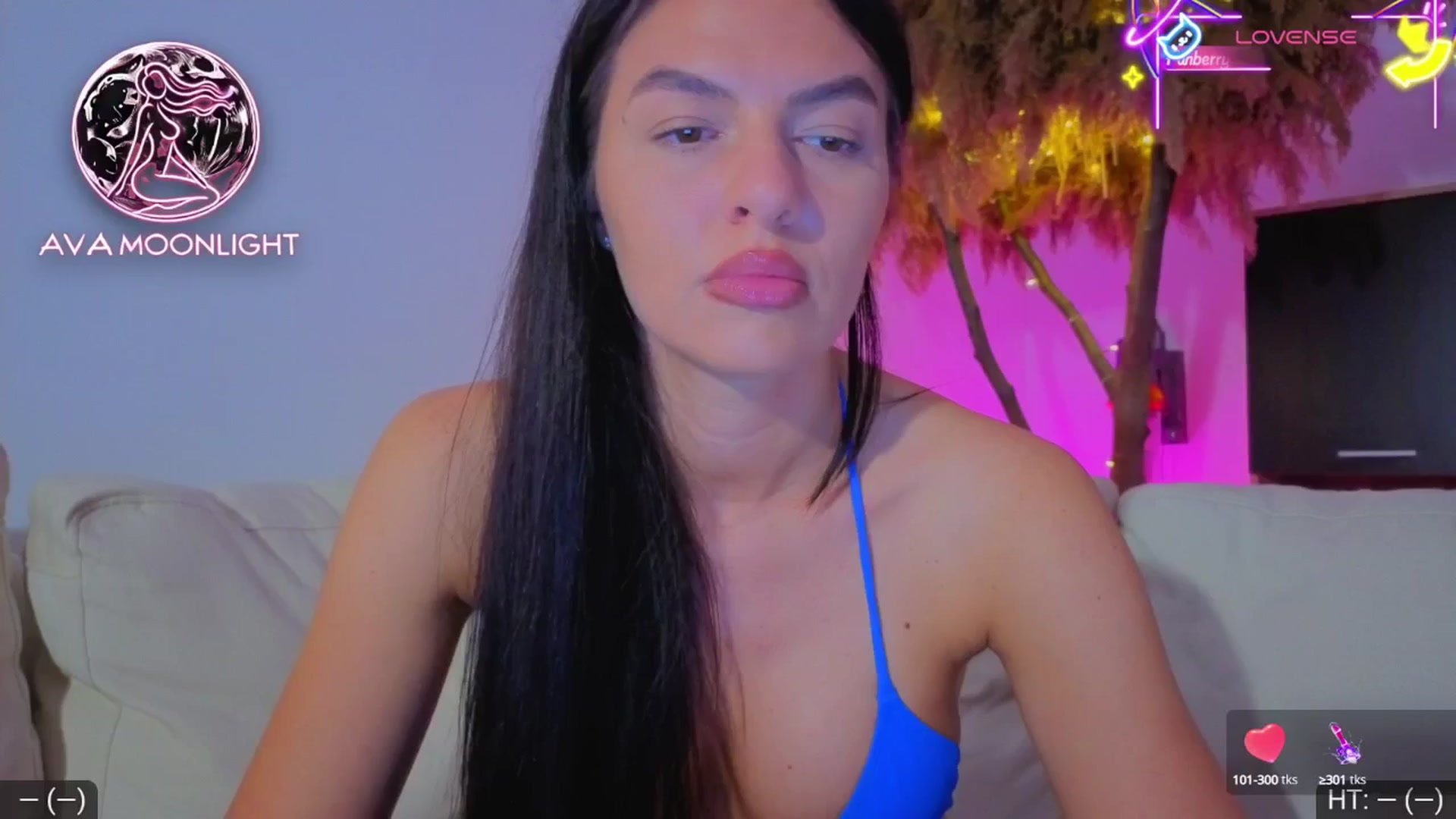 Gallery image thumbnail from AvaMoonlight's myfreecams stream on, 06/19/2025, 23:51 image 7 of 20