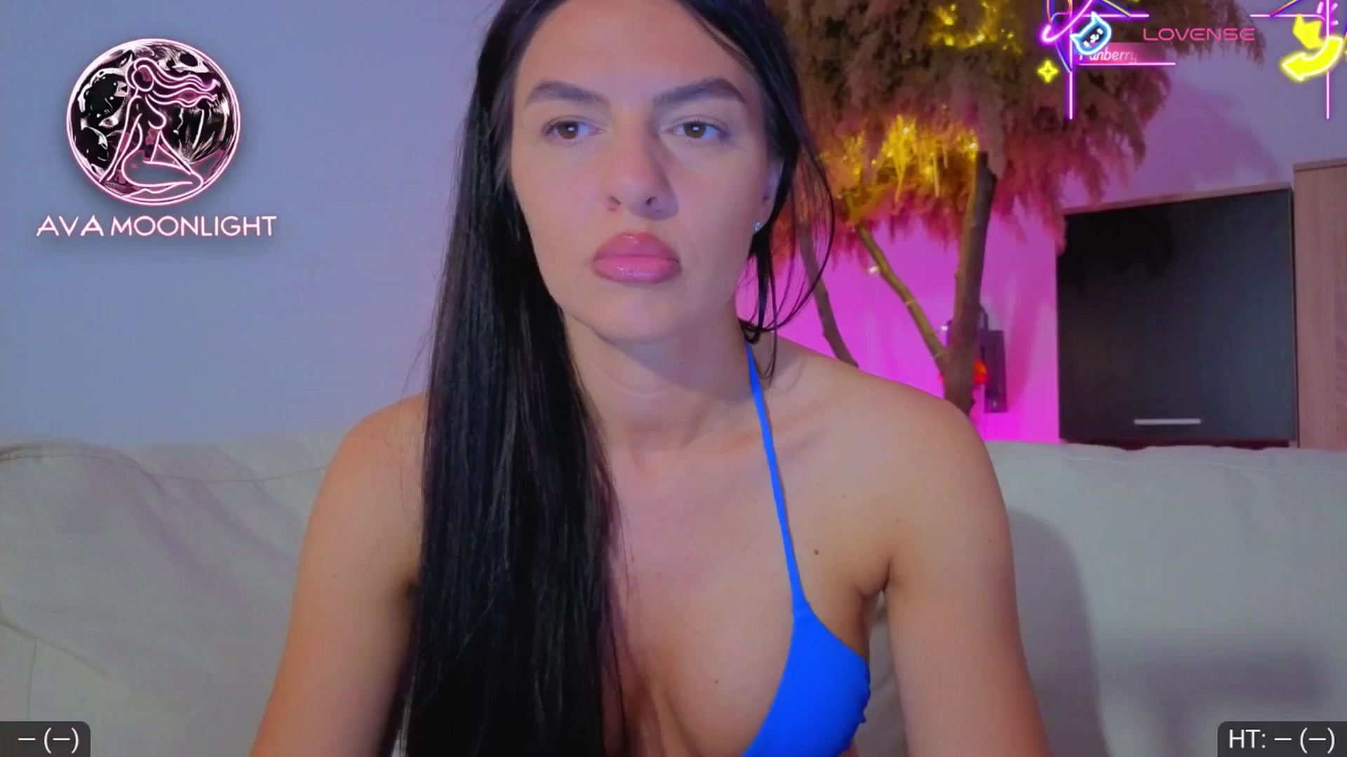Gallery image thumbnail from AvaMoonlight's myfreecams stream on, 06/19/2025, 23:51 image 1 of 20