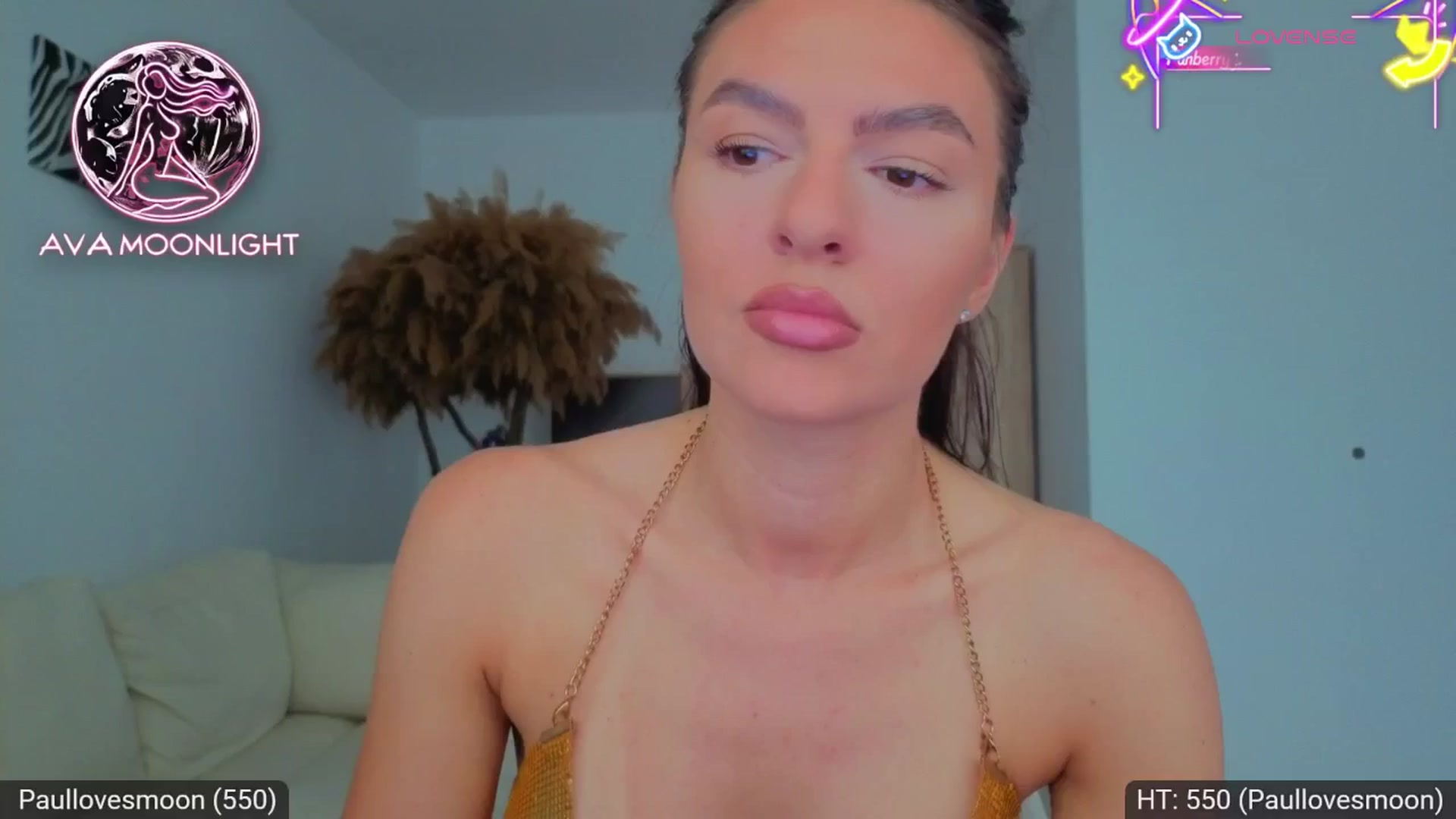 Gallery image thumbnail from AvaMoonlight's myfreecams stream on, 06/20/2025, 15:02 image 11 of 20