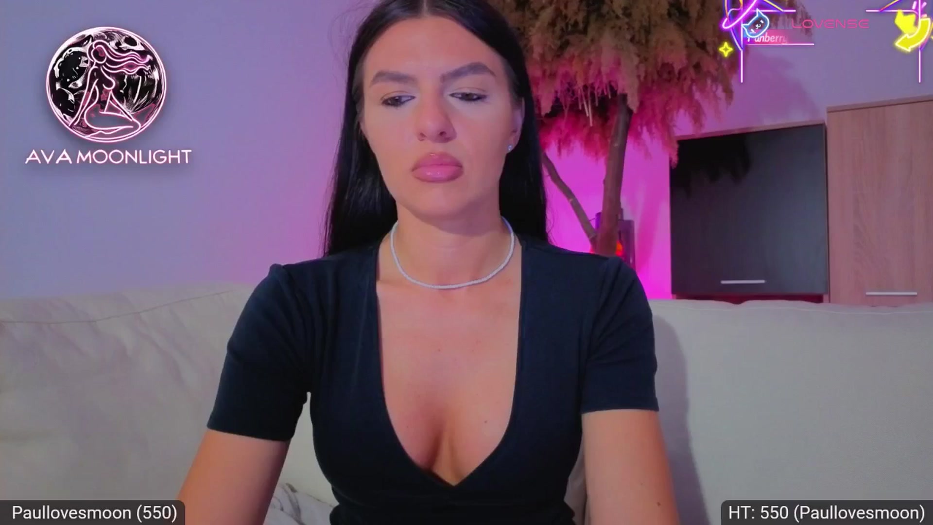 Gallery image thumbnail from AvaMoonlight's myfreecams stream on, 06/20/2025, 23:52 image 5 of 20