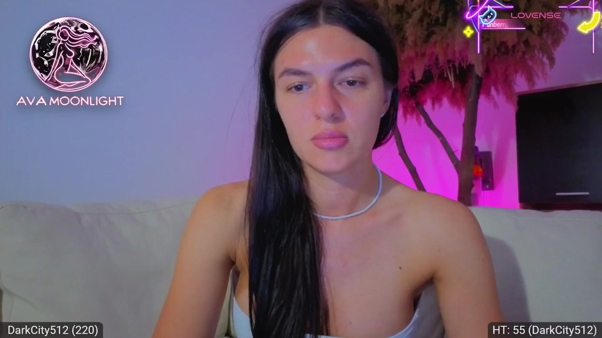 Gallery image thumbnail from AvaMoonlight's myfreecams stream on, 06/24/2025, 24:05 image 16 of 20