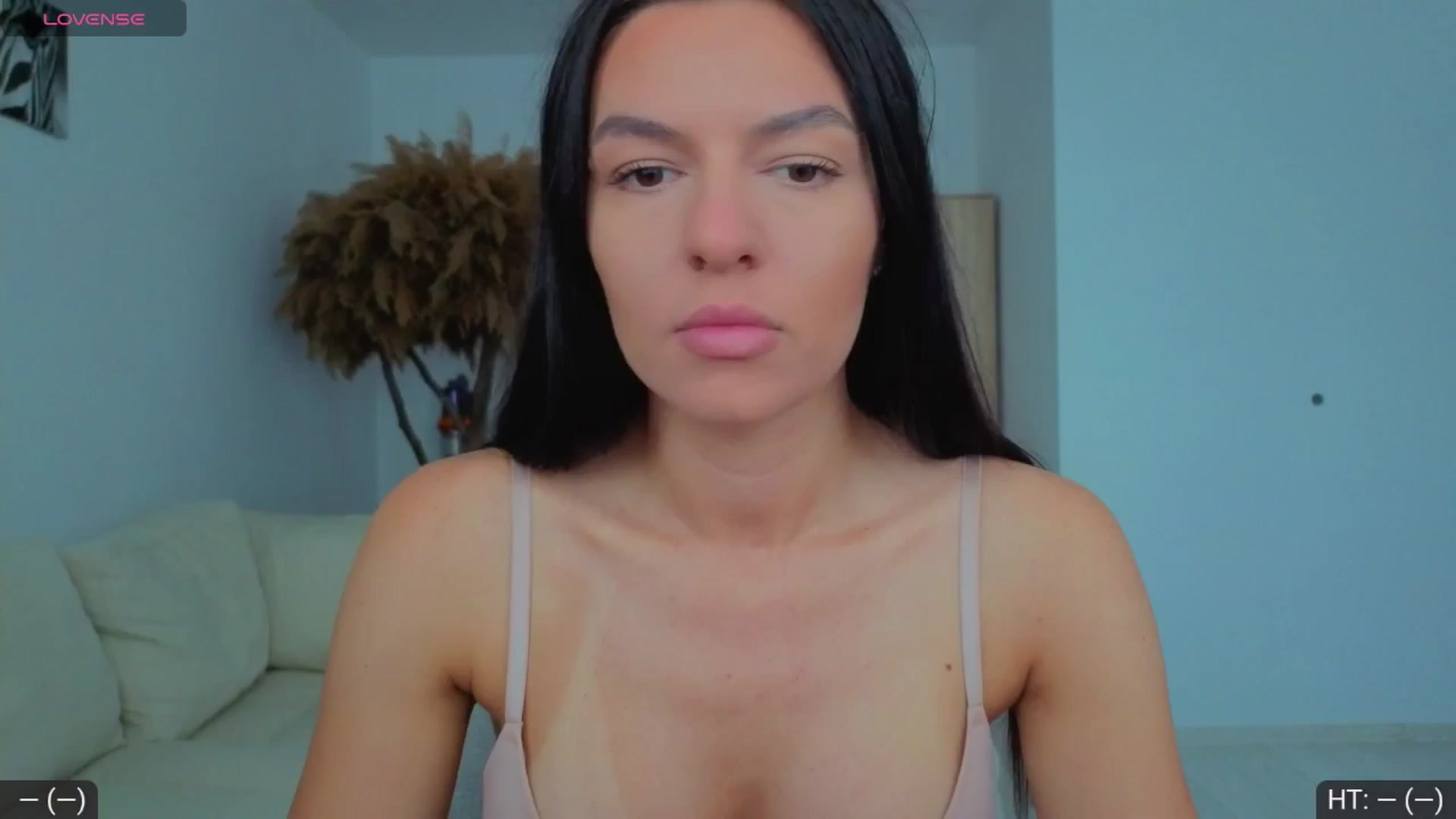 Gallery image thumbnail from AvaMoonlight's myfreecams stream on, 06/24/2025, 15:34 image 1 of 20