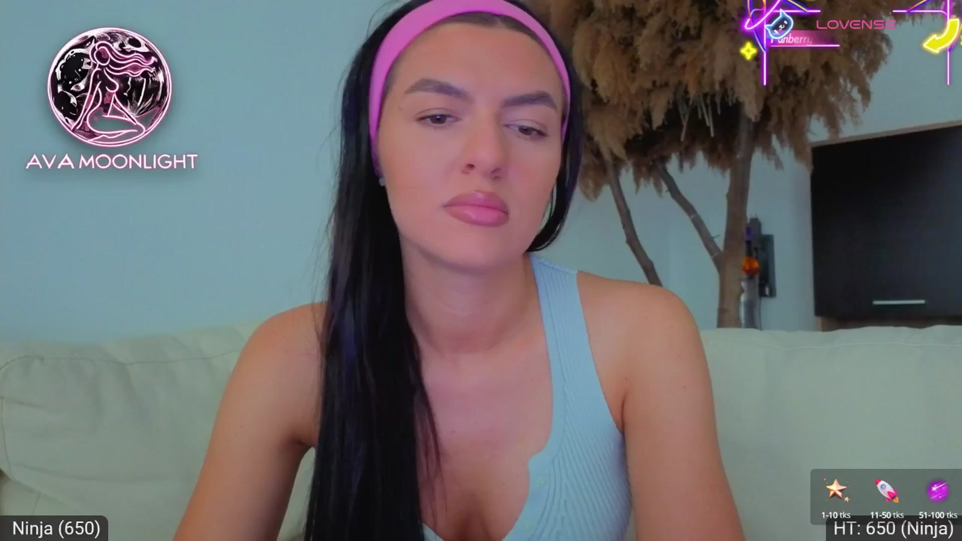 Gallery image thumbnail from AvaMoonlight's myfreecams stream on, 06/26/2025, 16:08 image 8 of 20