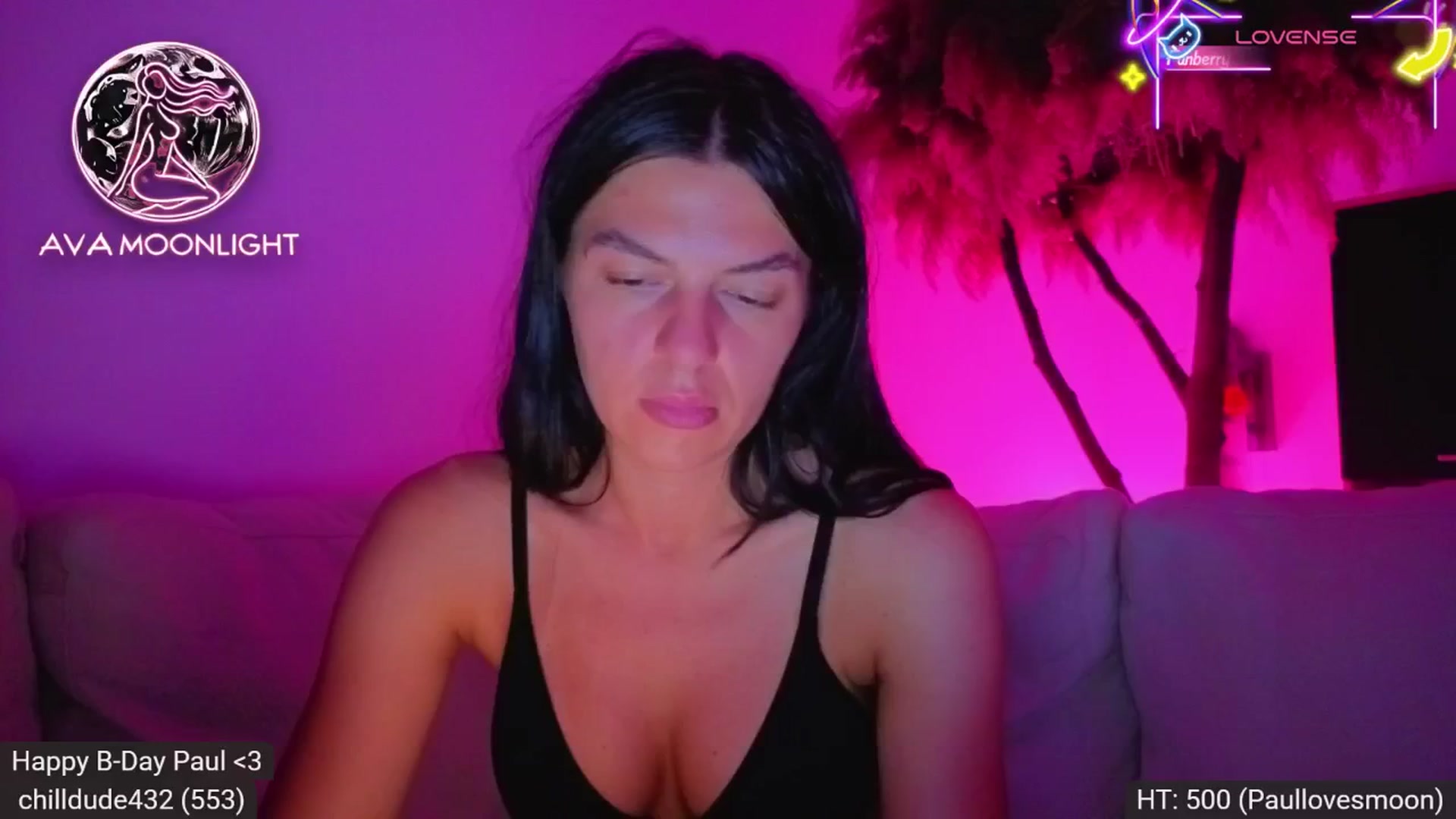 Gallery image thumbnail from AvaMoonlight's myfreecams stream on, 06/29/2025, 23:52 image 18 of 20