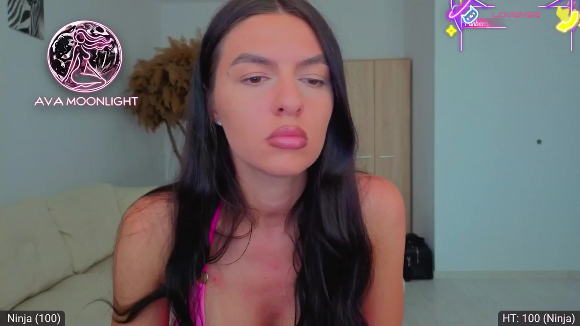 Gallery image thumbnail from AvaMoonlight's myfreecams stream on, 07/06/2025, 16:04 image 10 of 20