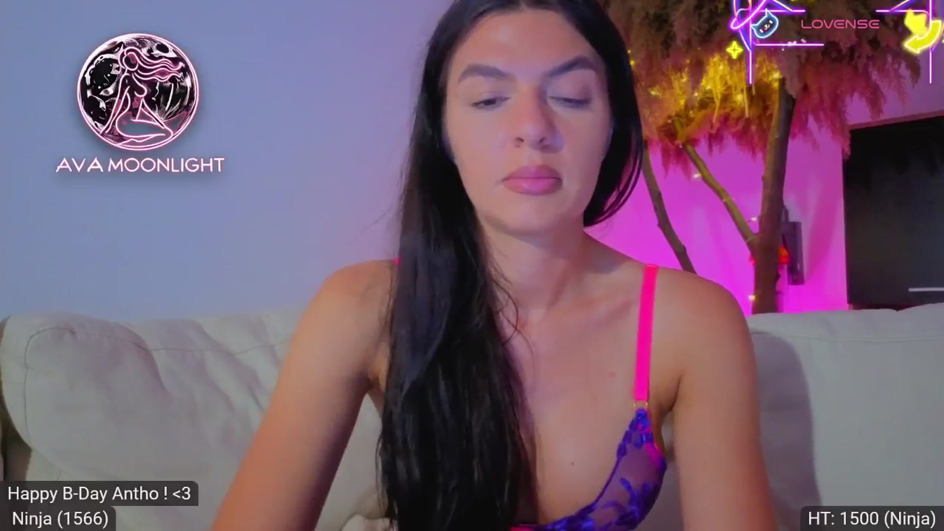 Gallery image thumbnail from AvaMoonlight's myfreecams stream on, 07/09/2025, 24:52 image 20 of 20