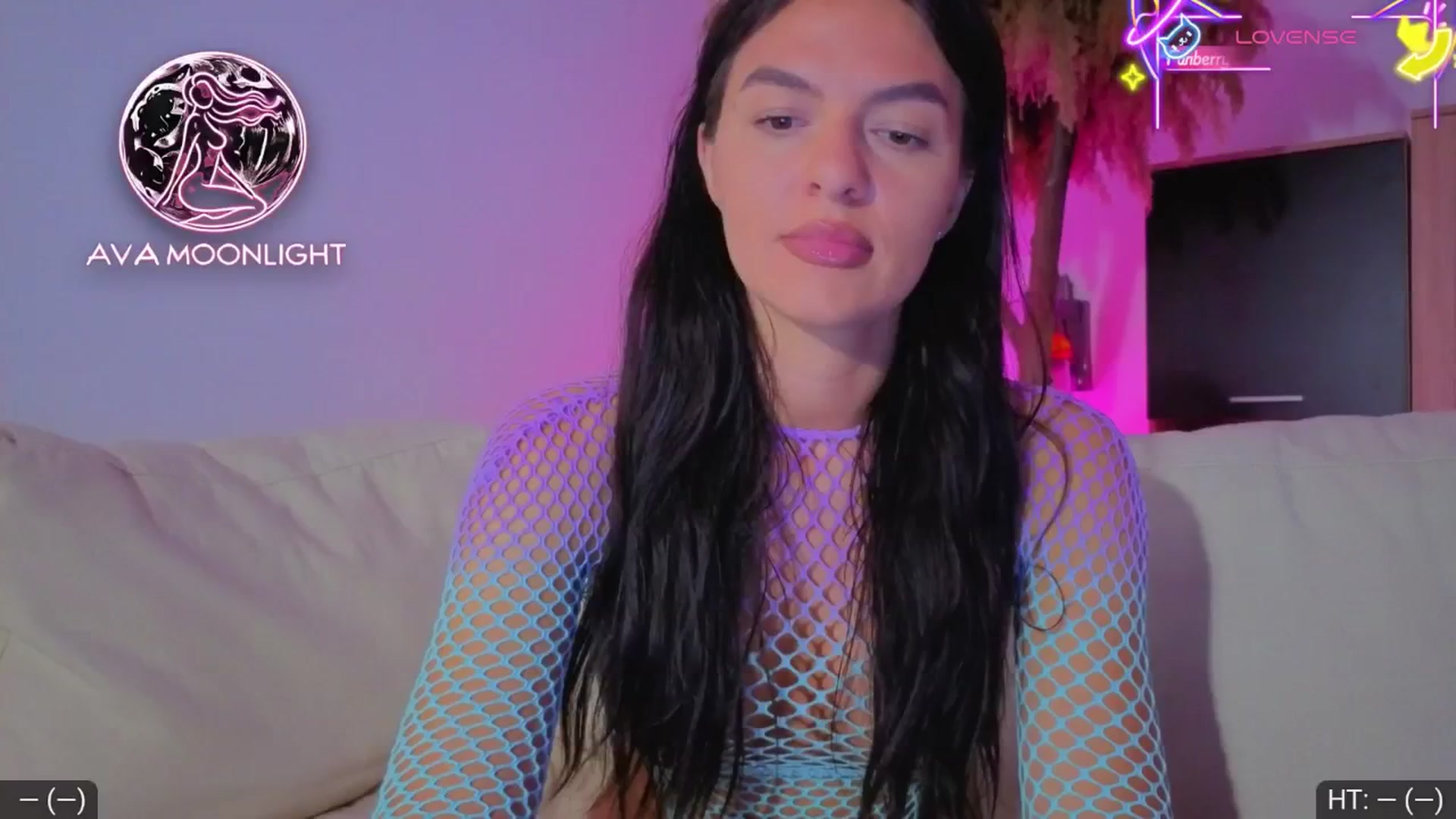 Gallery image thumbnail from AvaMoonlight's myfreecams stream on, 07/09/2025, 21:49 image 18 of 20