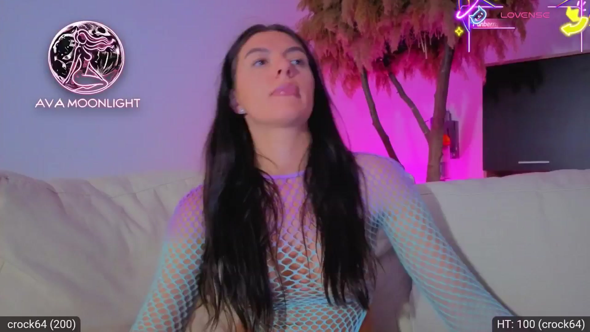 Gallery image thumbnail from AvaMoonlight's myfreecams stream on, 07/09/2025, 22:50 image 13 of 20