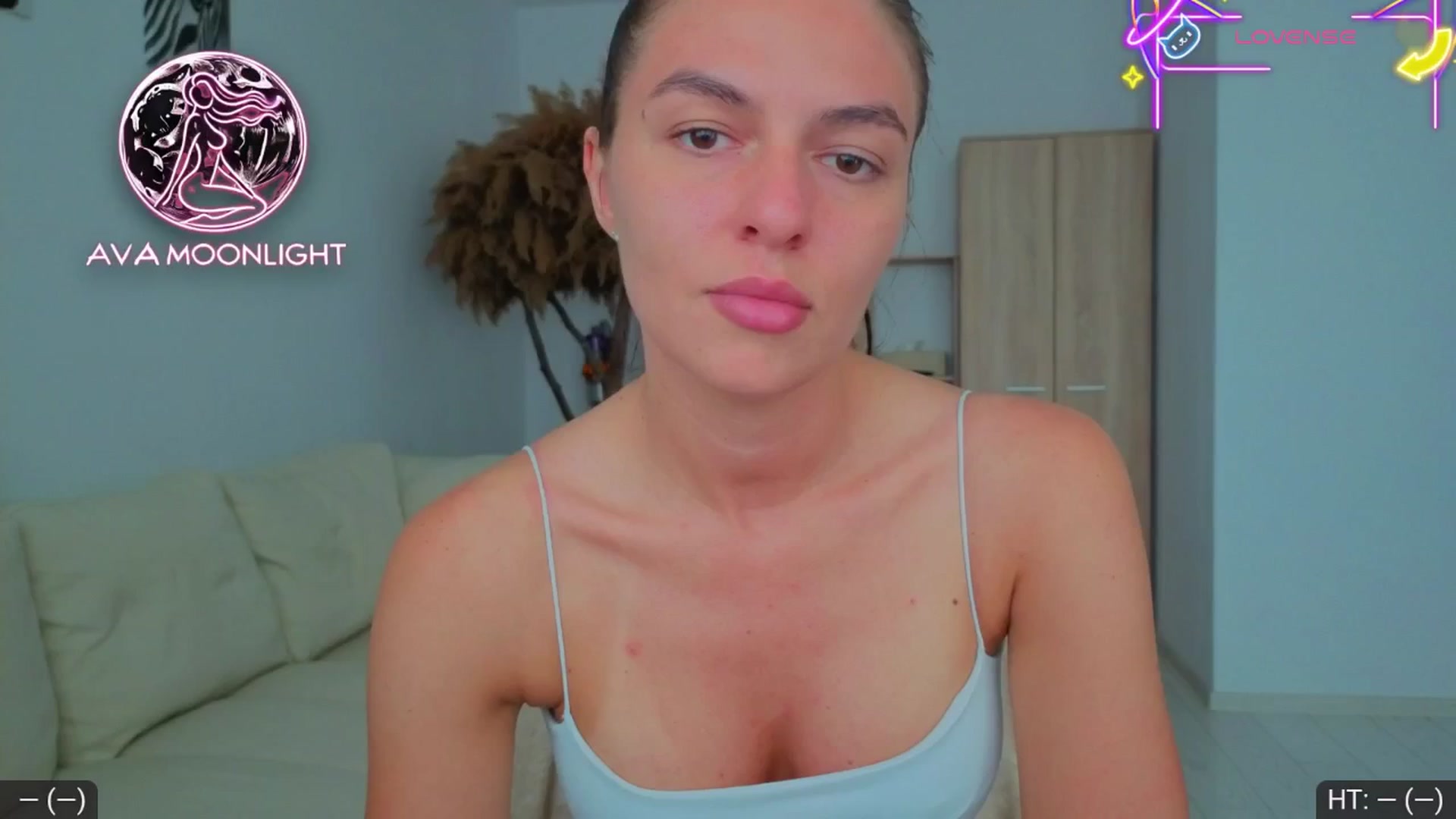 Gallery image thumbnail from AvaMoonlight's myfreecams stream on, 07/10/2025, 15:36 image 5 of 20
