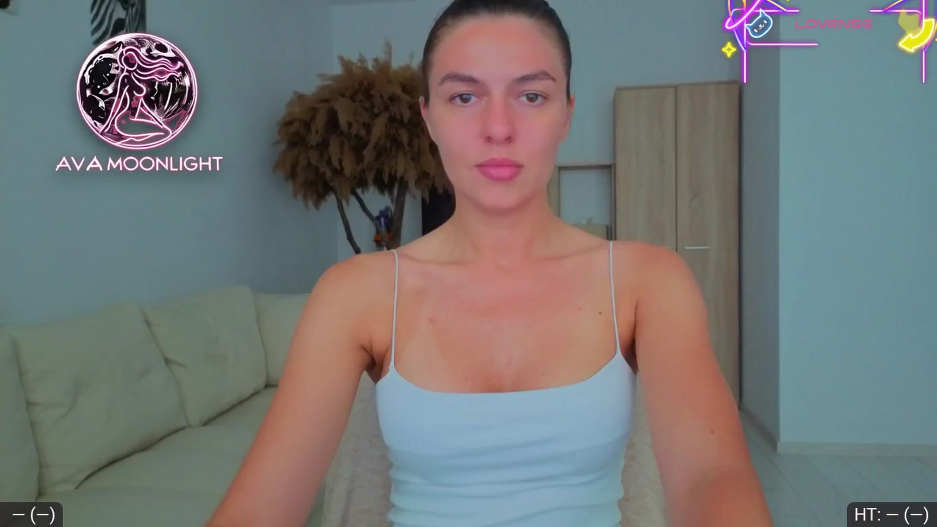 Gallery image thumbnail from AvaMoonlight's myfreecams stream on, 07/10/2025, 15:36 image 15 of 20
