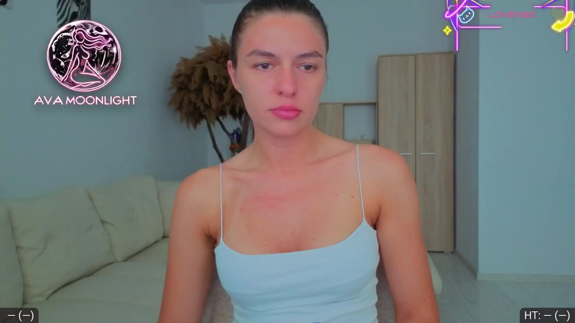 Gallery image thumbnail from AvaMoonlight's myfreecams stream on, 07/10/2025, 15:36 image 16 of 20