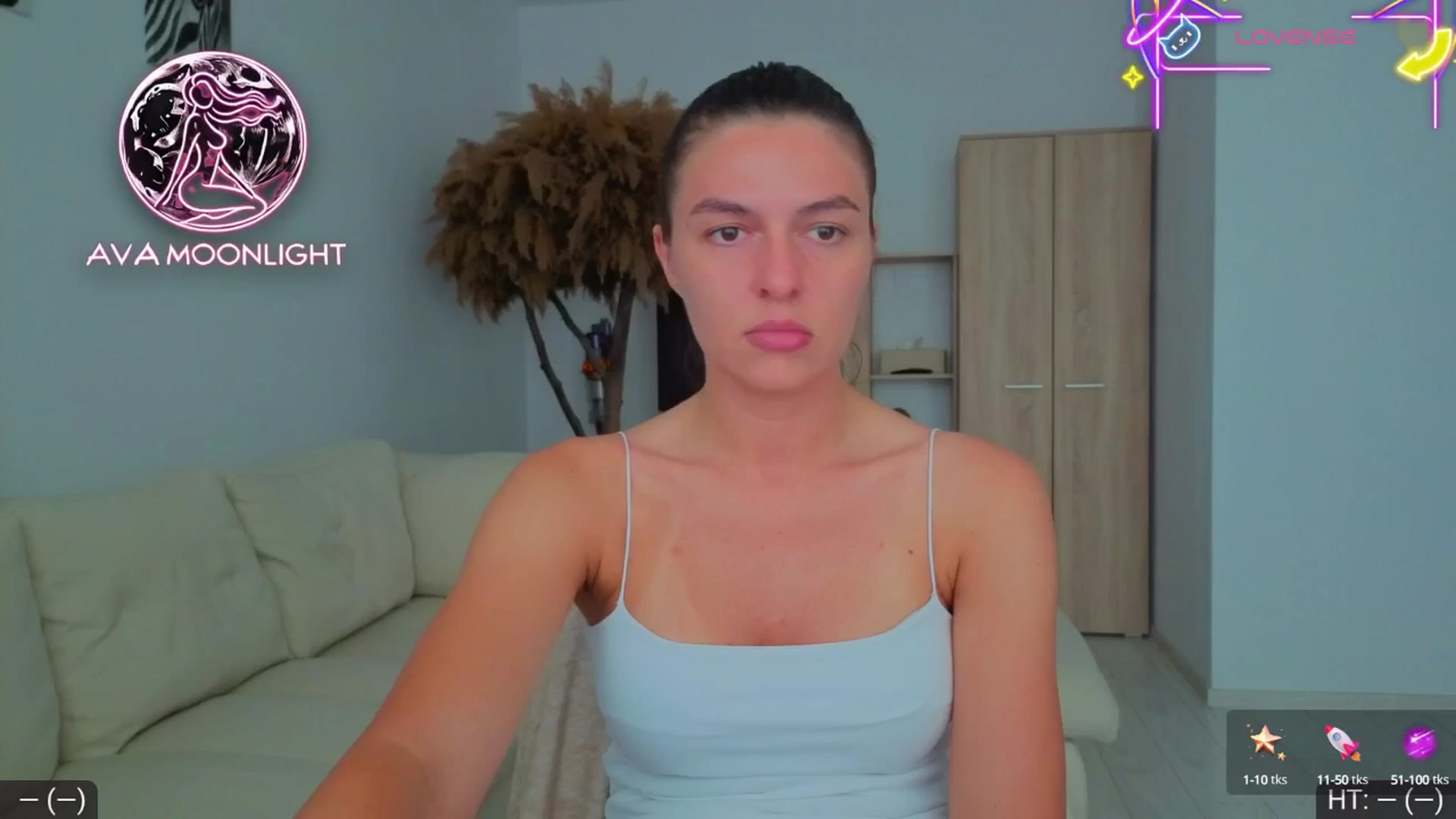 Gallery image thumbnail from AvaMoonlight's myfreecams stream on, 07/10/2025, 15:36 image 9 of 20