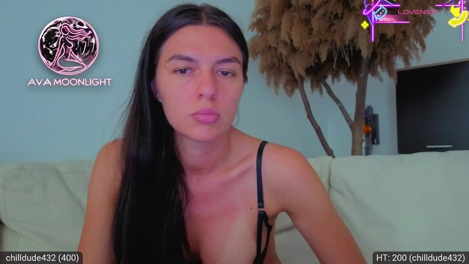 Gallery image thumbnail from AvaMoonlight's myfreecams stream on, 07/14/2025, 16:03 image 16 of 20