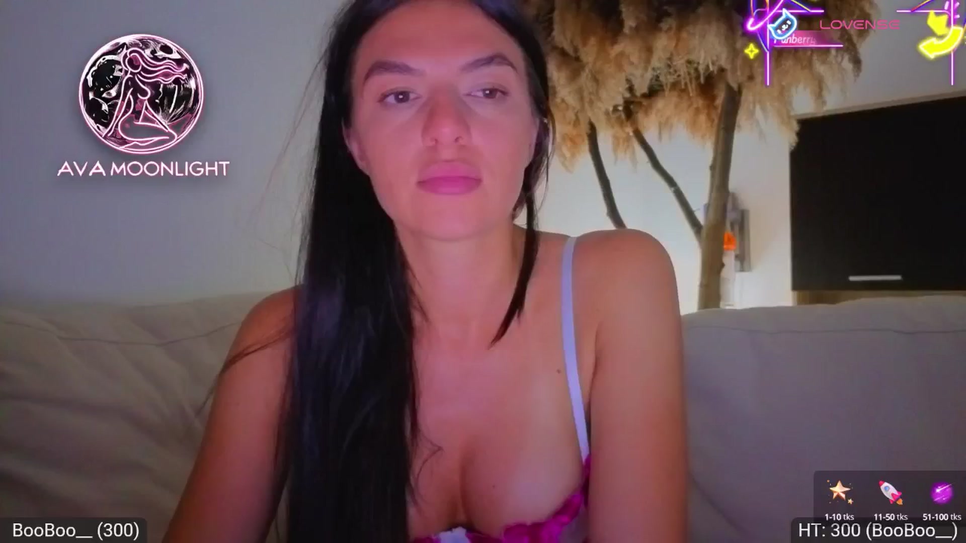 Gallery image thumbnail from AvaMoonlight's myfreecams stream on, 07/16/2025, 24:43 image 13 of 20