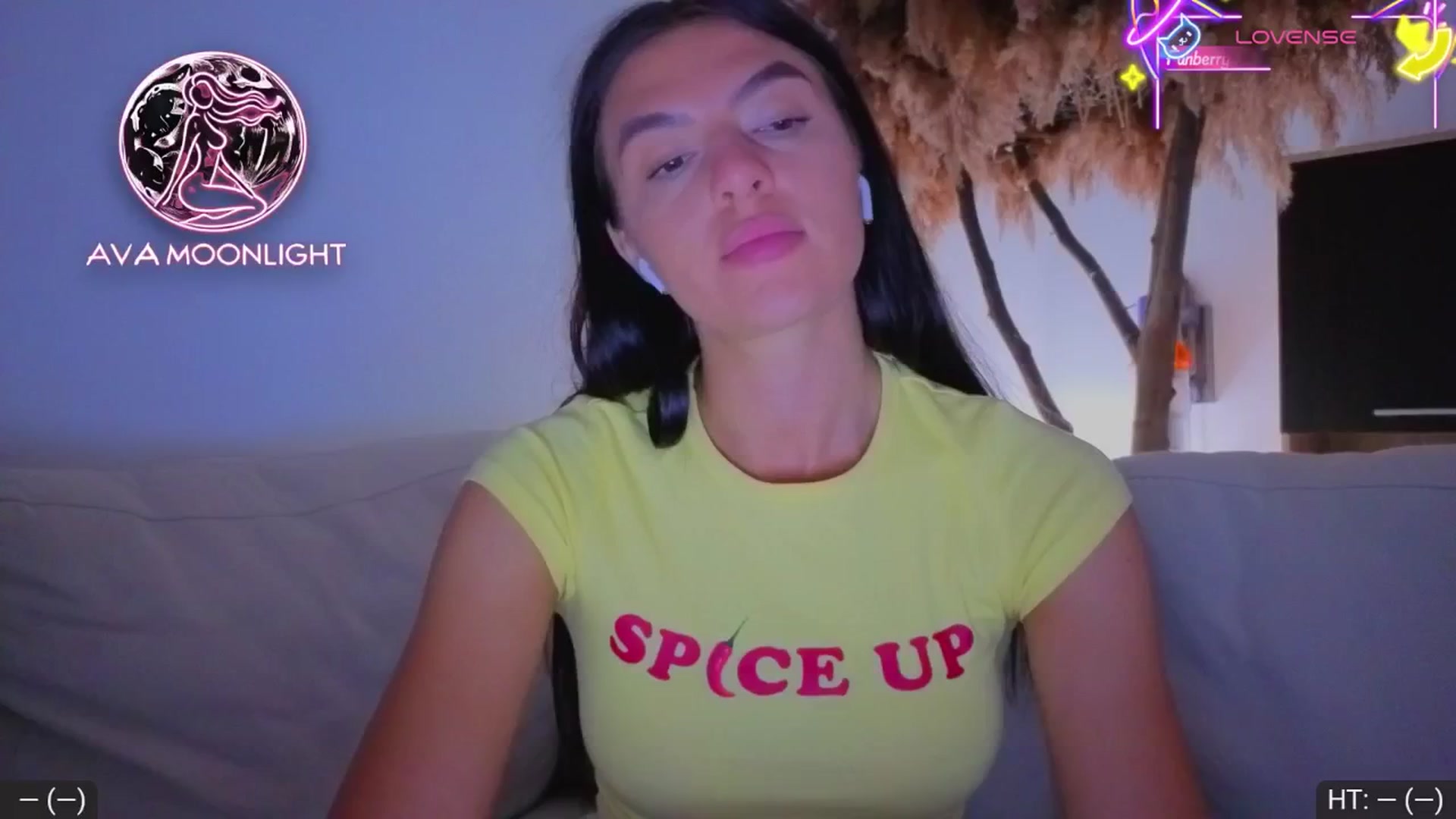Gallery image thumbnail from AvaMoonlight's myfreecams stream on, 07/17/2025, 24:10 image 10 of 20