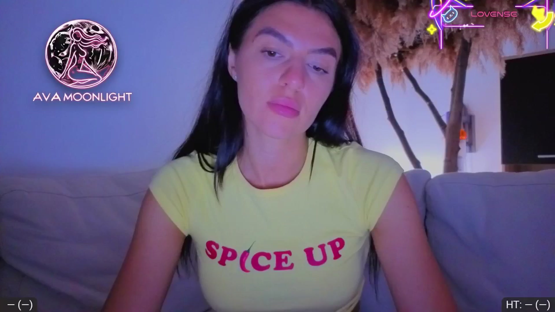 Gallery image thumbnail from AvaMoonlight's myfreecams stream on, 07/17/2025, 24:10 image 14 of 20