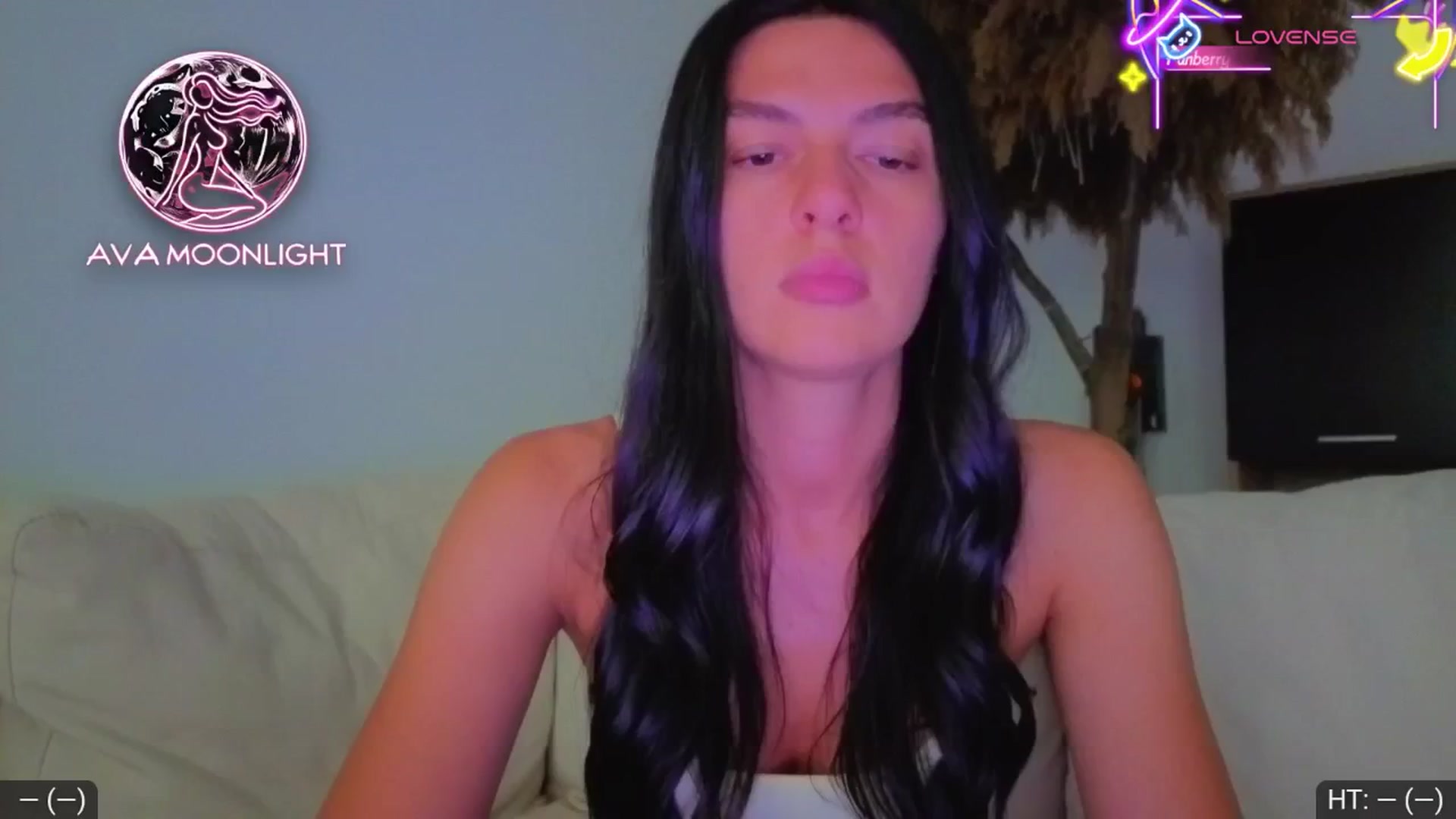 Gallery image thumbnail from AvaMoonlight's myfreecams stream on, 07/17/2025, 16:07 image 4 of 20