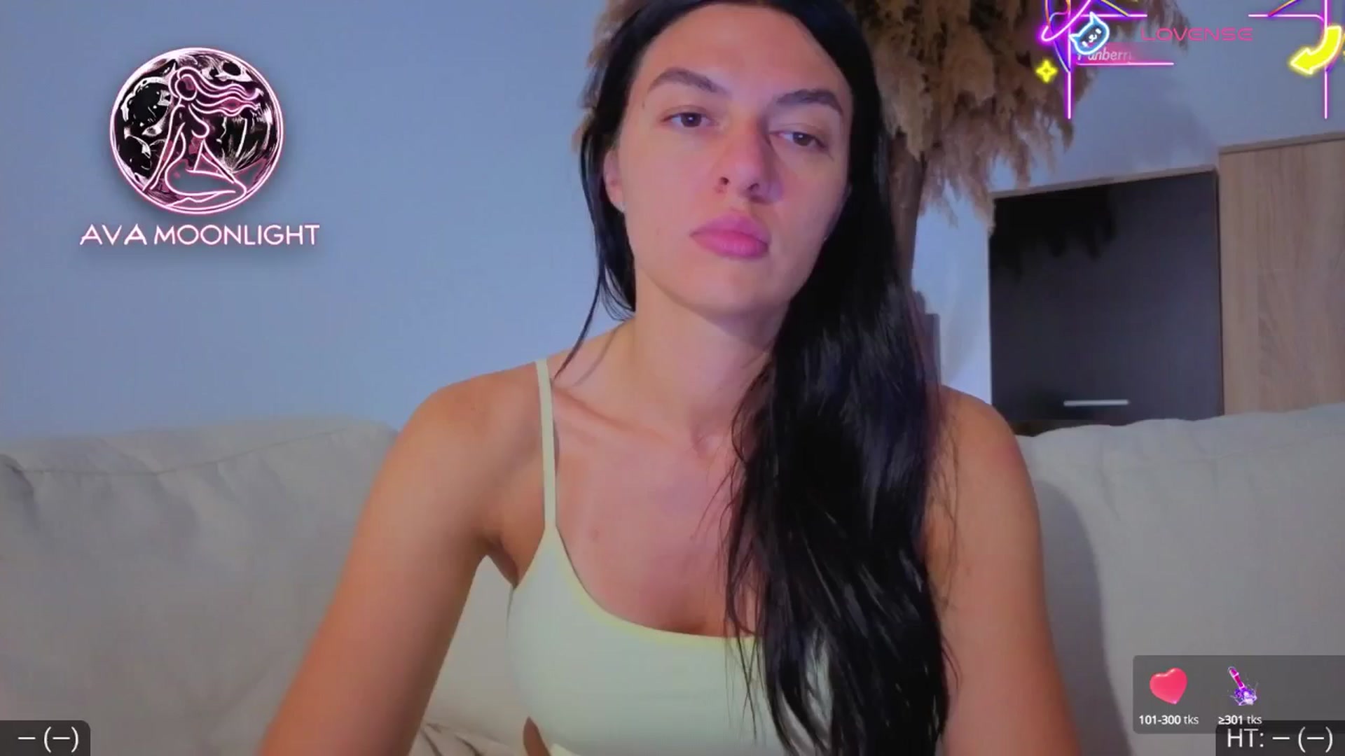 Gallery image thumbnail from AvaMoonlight's myfreecams stream on, 07/17/2025, 23:36 image 3 of 20