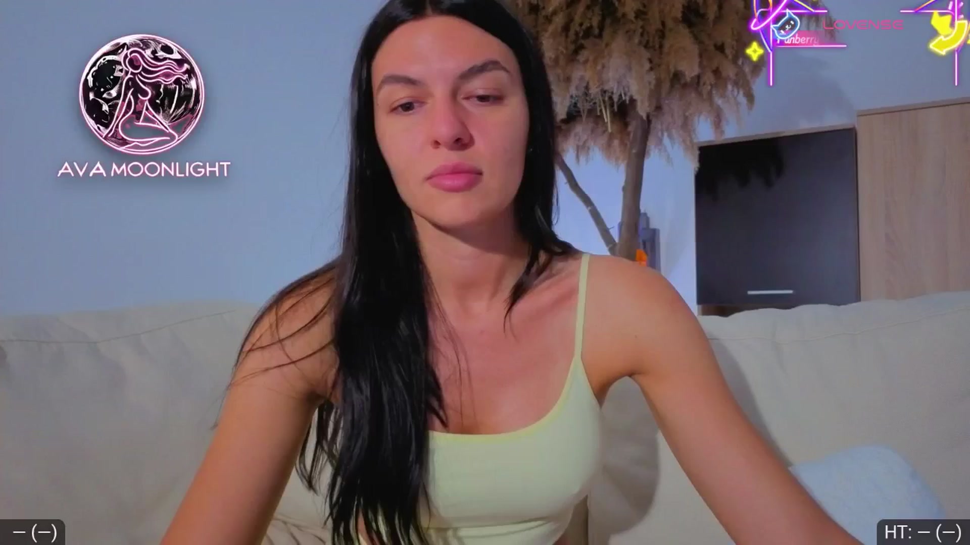 Gallery image thumbnail from AvaMoonlight's myfreecams stream on, 07/17/2025, 23:36 image 1 of 20
