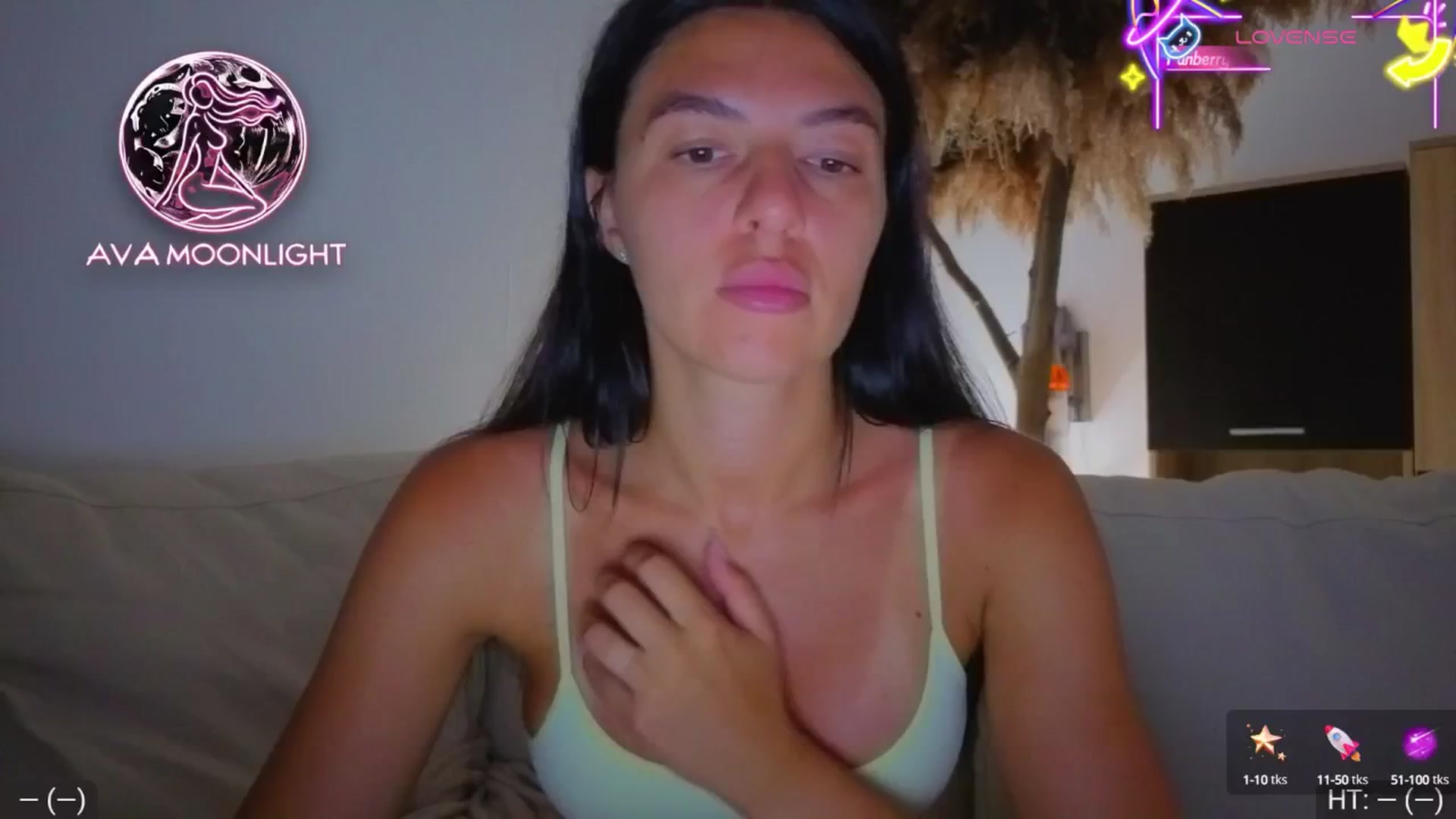 Gallery image thumbnail from AvaMoonlight's myfreecams stream on, 07/25/2025, 01:07 image 3 of 20