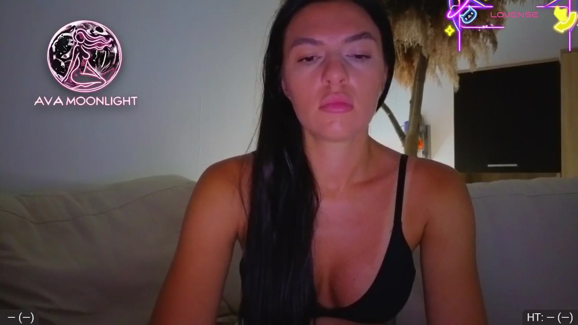 Gallery image thumbnail from AvaMoonlight's myfreecams stream on, 07/26/2025, 23:21 image 5 of 20