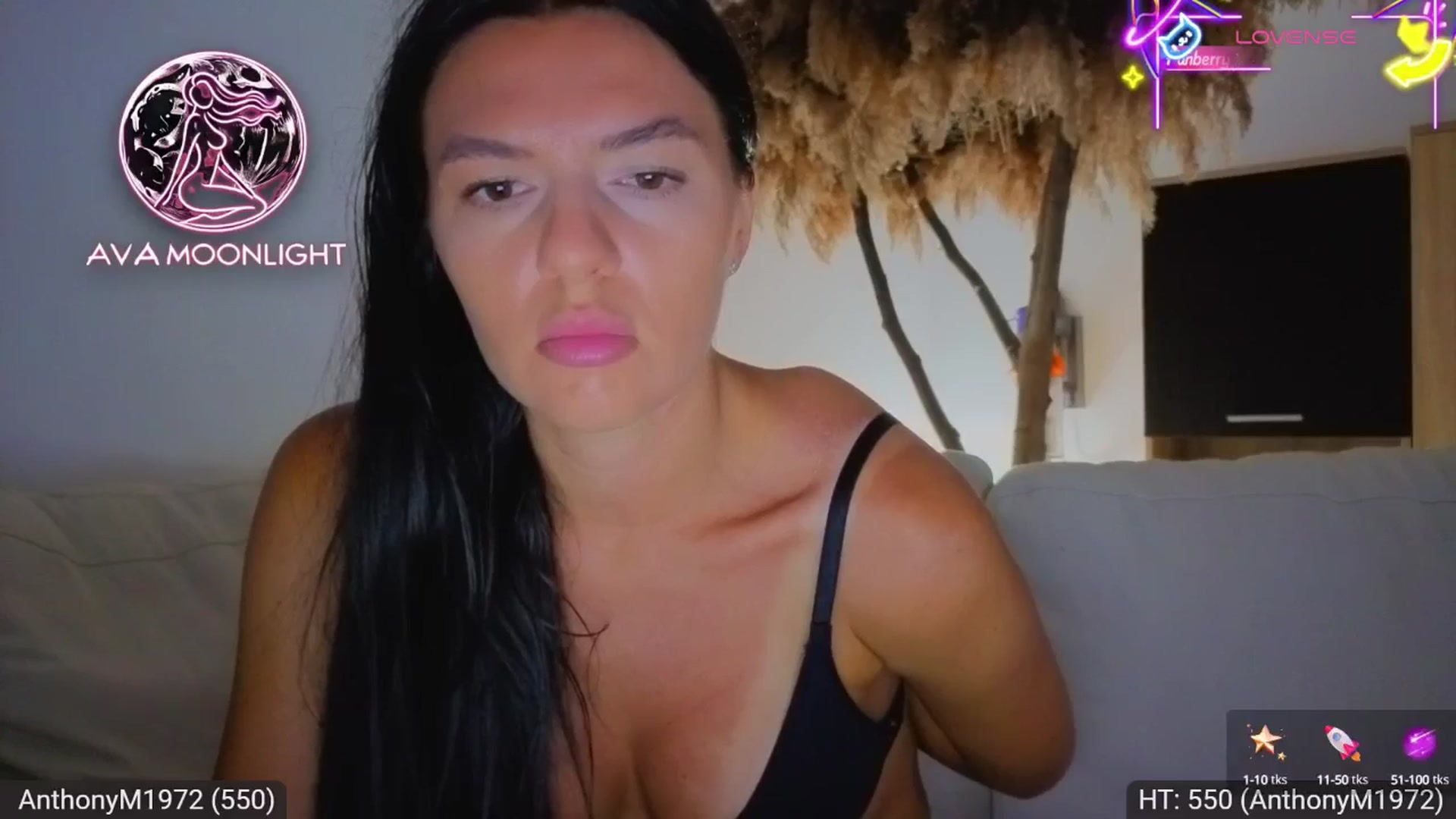Gallery image thumbnail from AvaMoonlight's myfreecams stream on, 07/26/2025, 23:21 image 18 of 20