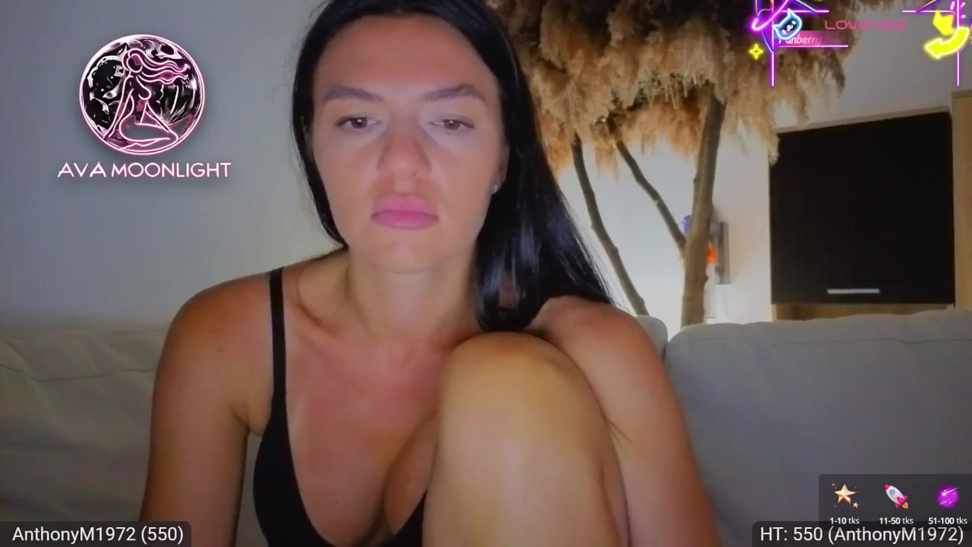 Gallery image thumbnail from AvaMoonlight's myfreecams stream on, 07/27/2025, 24:51 image 16 of 20