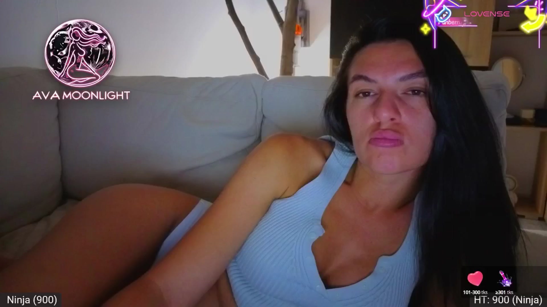 Gallery image thumbnail from AvaMoonlight's myfreecams stream on, 07/28/2025, 23:57 image 14 of 20