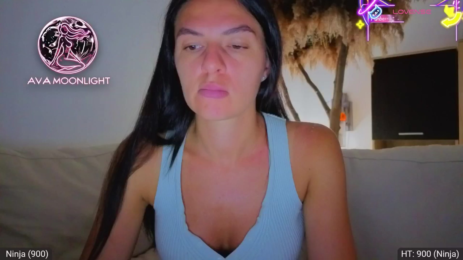 Gallery image thumbnail from AvaMoonlight's myfreecams stream on, 07/28/2025, 23:57 image 18 of 20