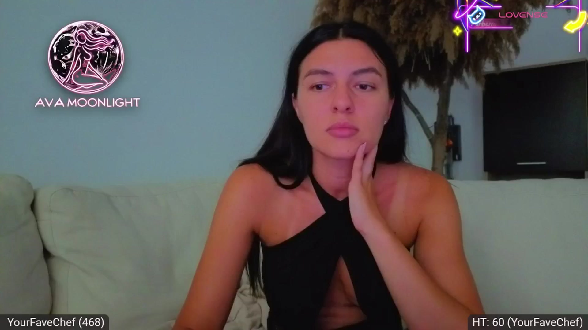 Gallery image thumbnail from AvaMoonlight's myfreecams stream on, 07/30/2025, 16:03 image 19 of 20